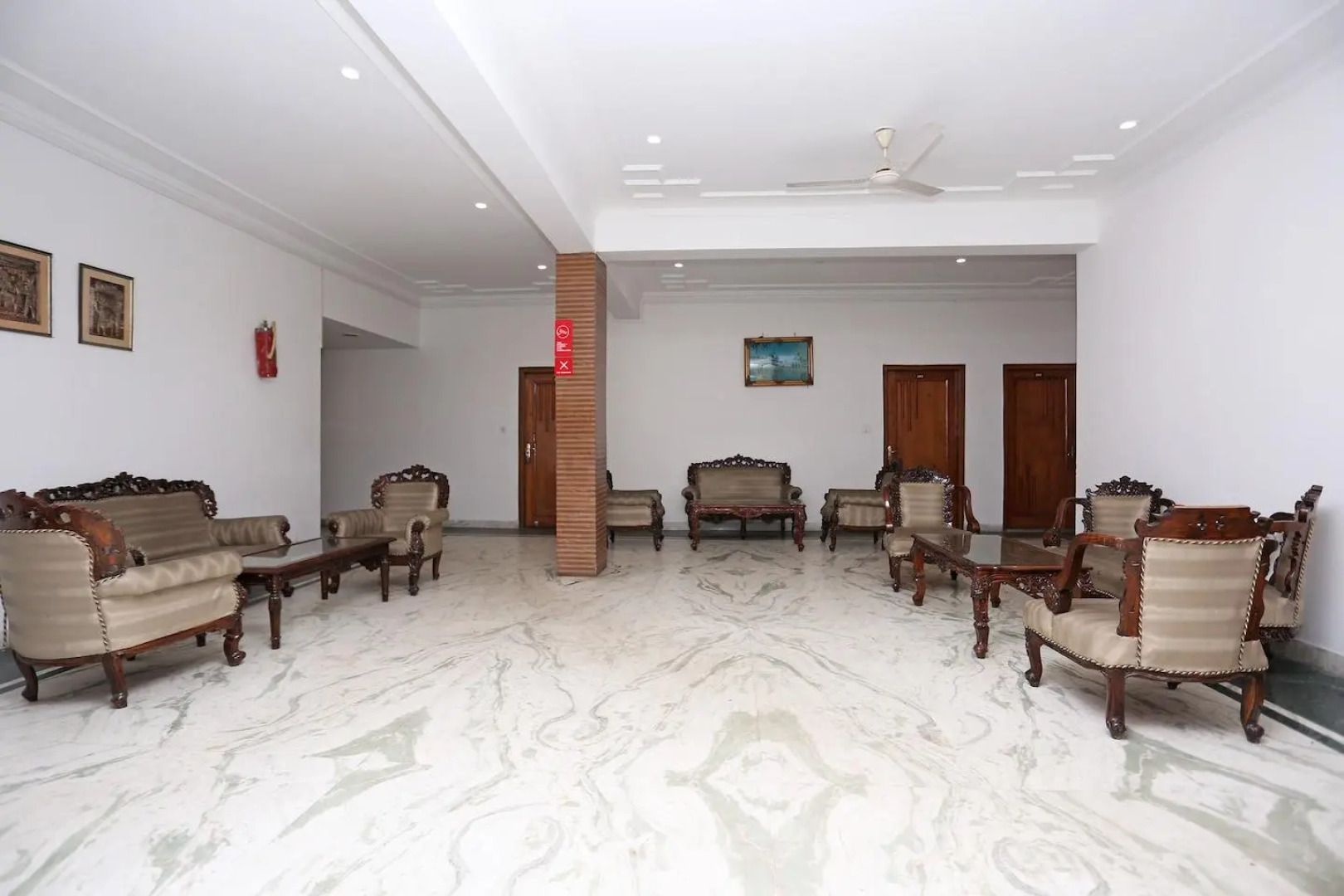 OYO 10072 Hotel Amrit Regency