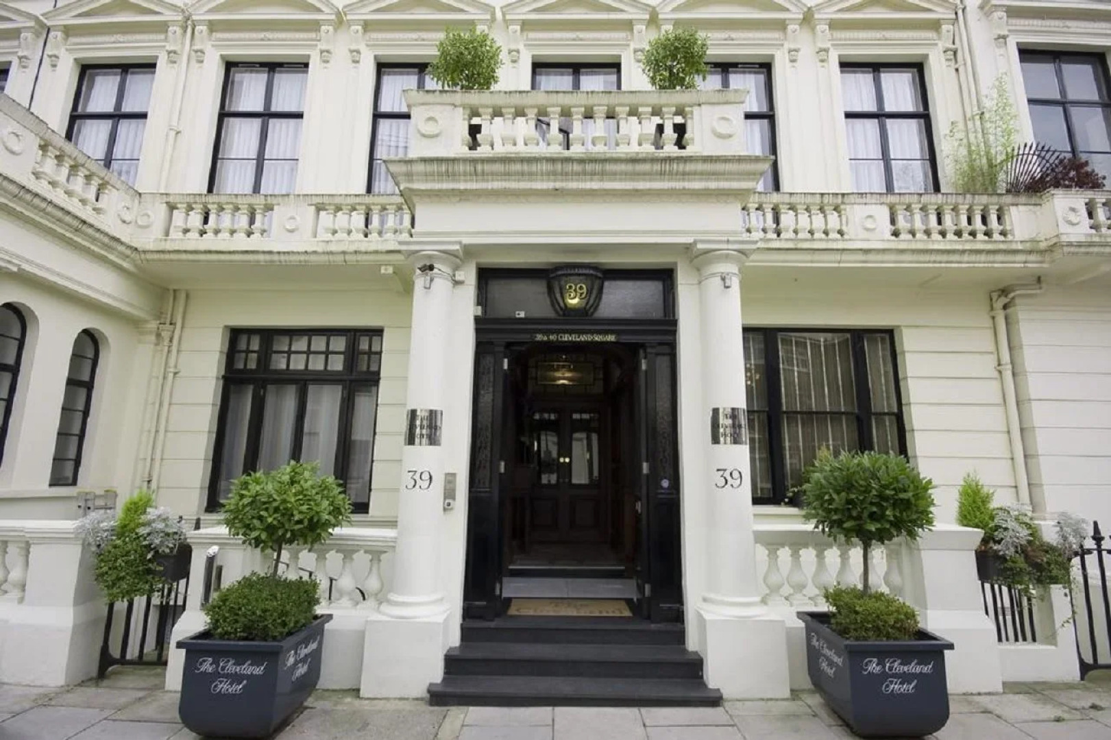 OYO The Cleveland Hotel