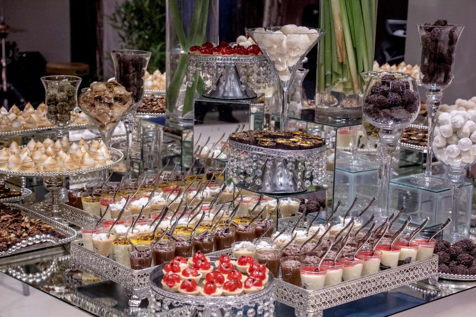 Dazzler by Wyndham Asuncion