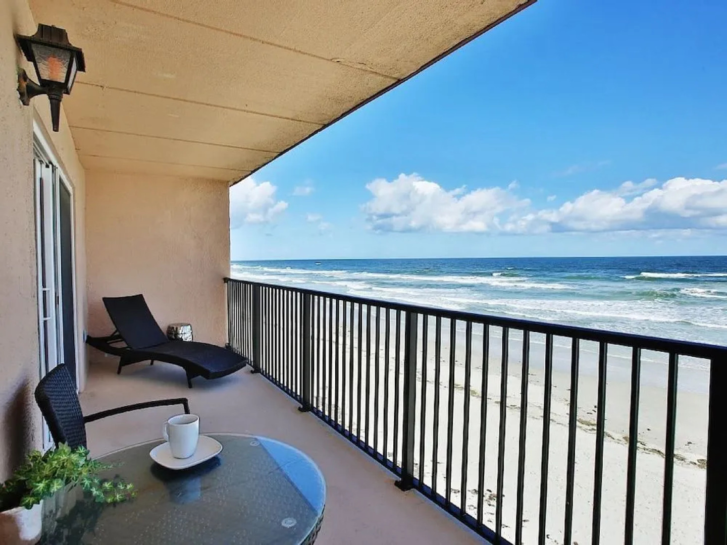 4495 S. Atlantic Ave #306S 2/2 Ocean front - 2 Br condo by RedAwning