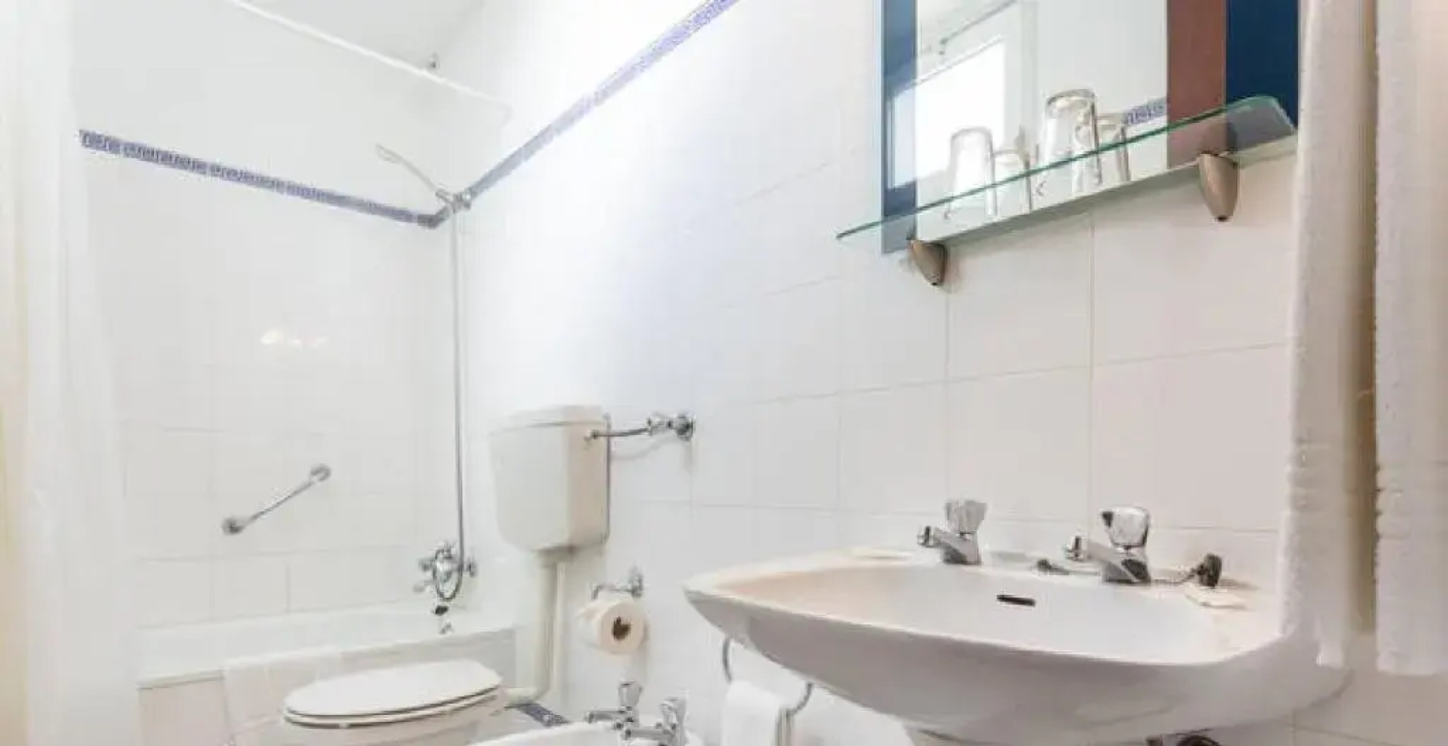 Residencial Miramar by Portugalferias