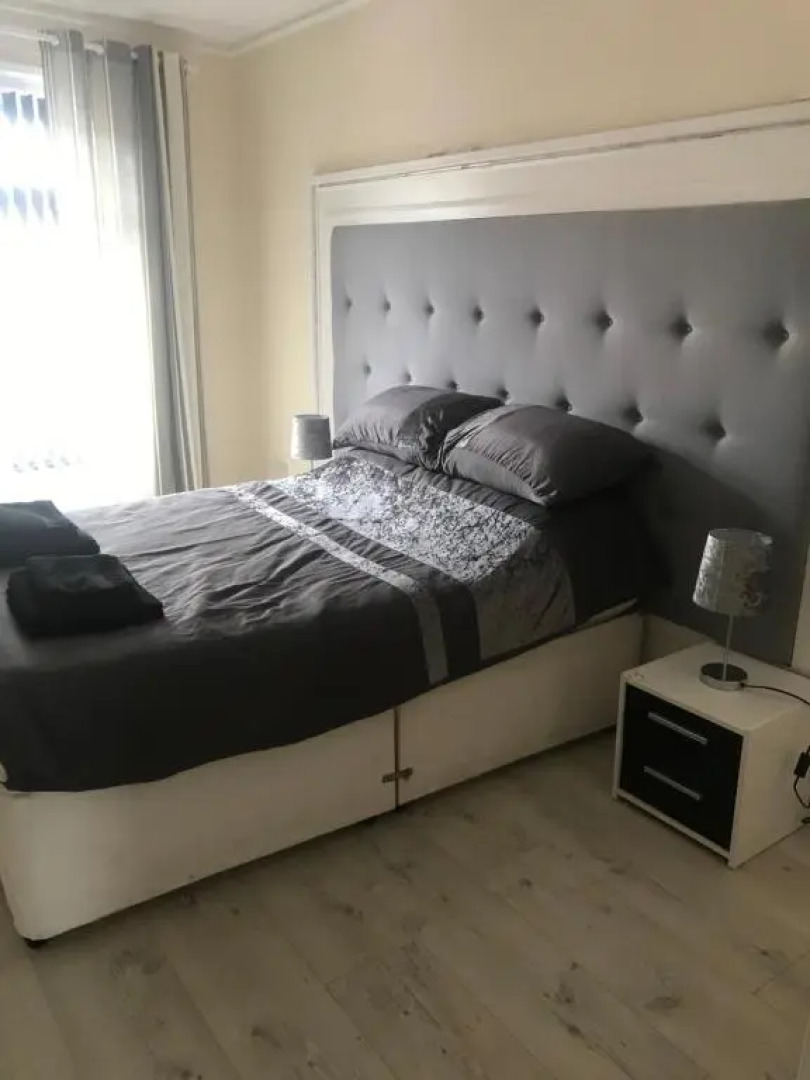 Sandy Pad's Apartments