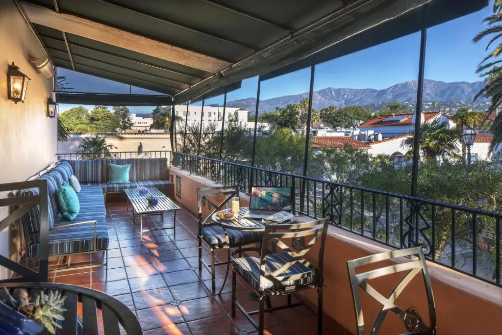 Hotel Virginia Santa Barbara, Tapestry Collection by Hilton