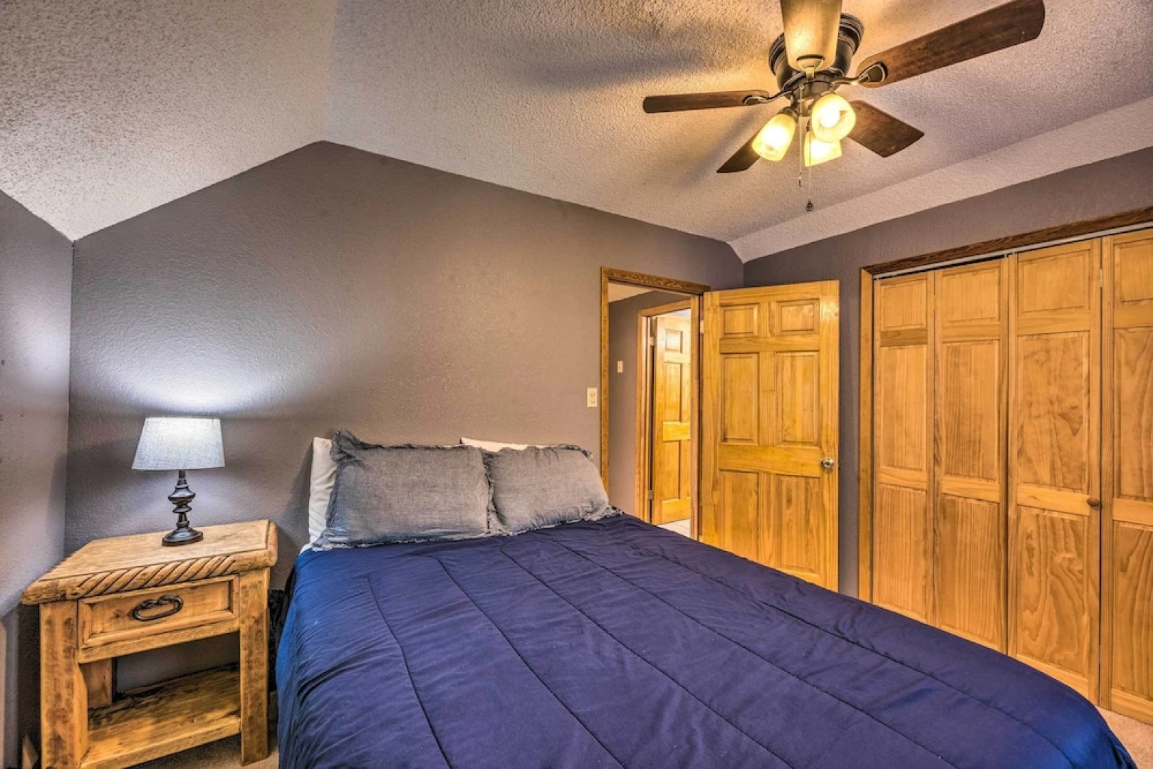 Rustic Ruidoso Cabin w/ Large Deck & Grill!