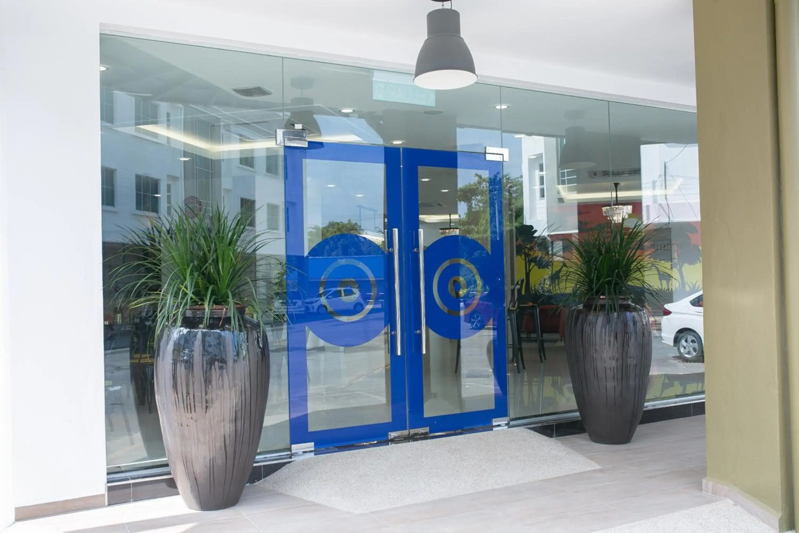 Savana Hotel & Serviced Apartments