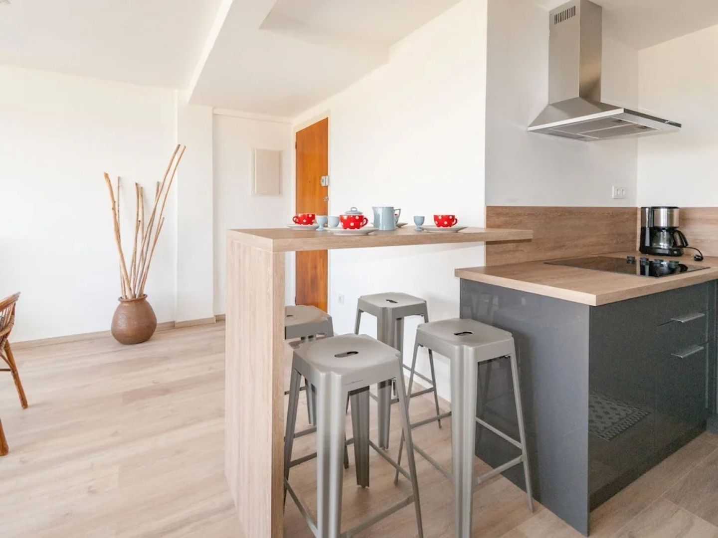 Modern Apartment in St Pere Pescador With Swimming Pool