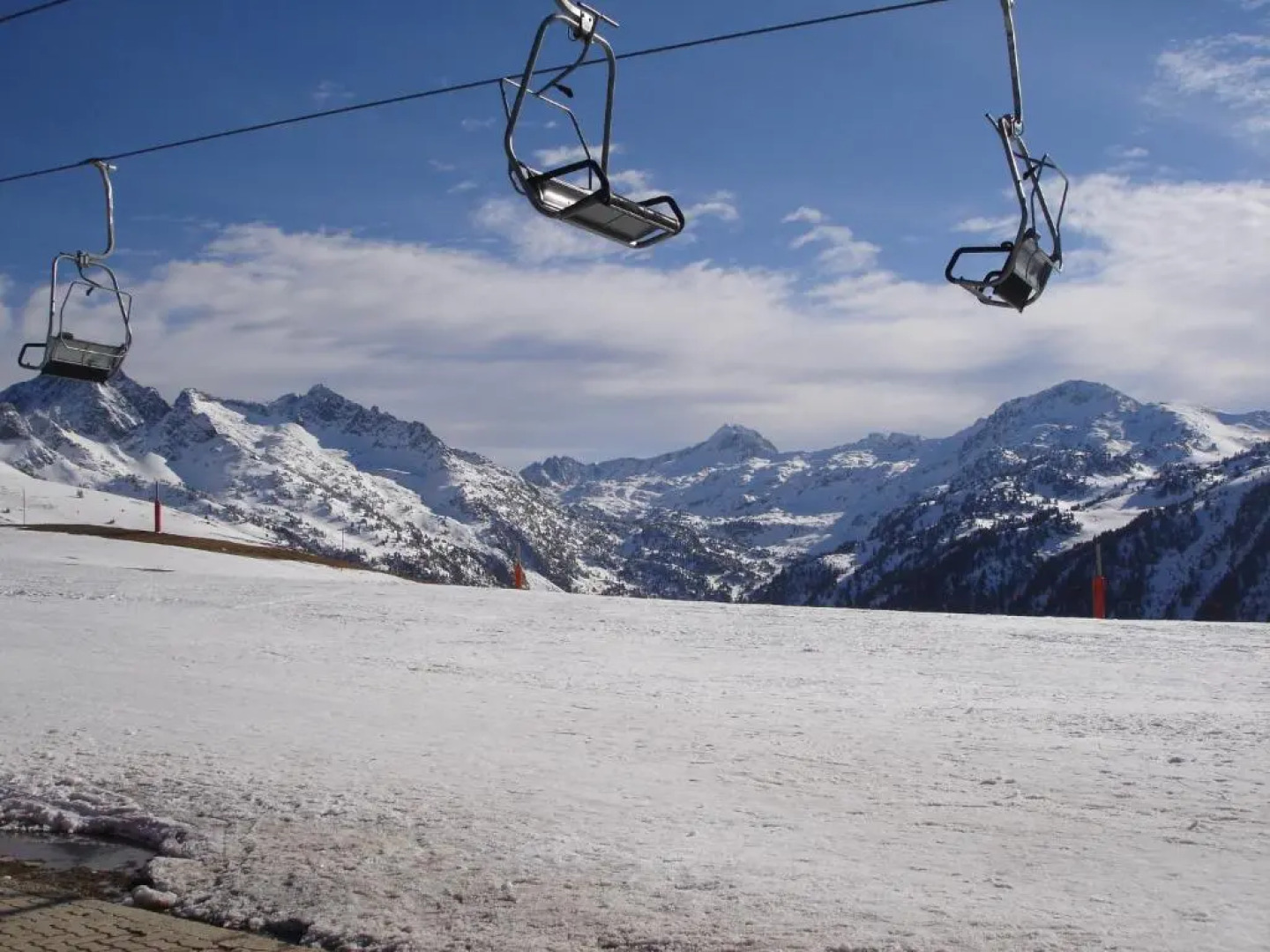 Apartamentos wifi Baqueira & Aigüestortes con jardín privado