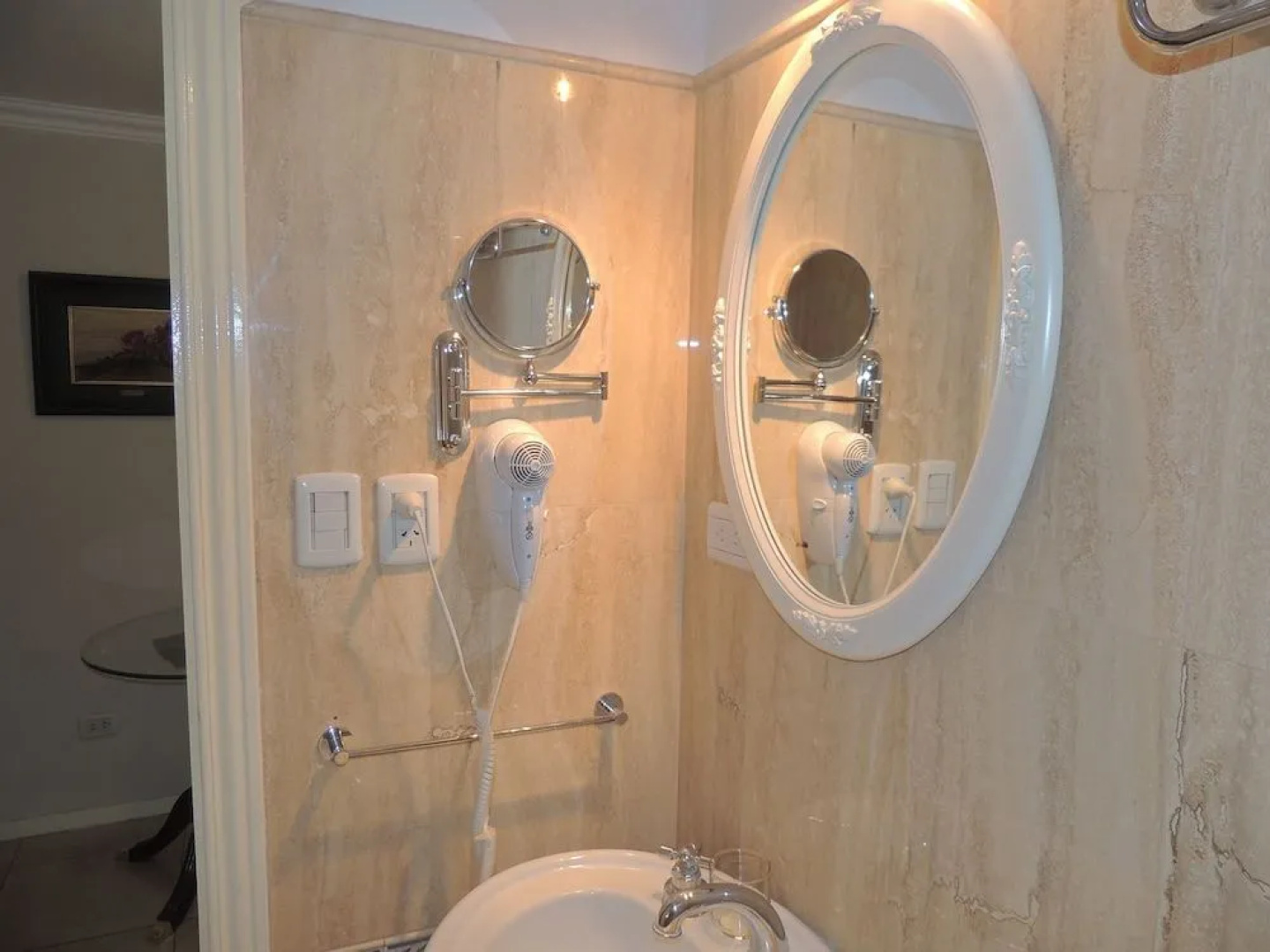 GM Rooms Rental Suites
