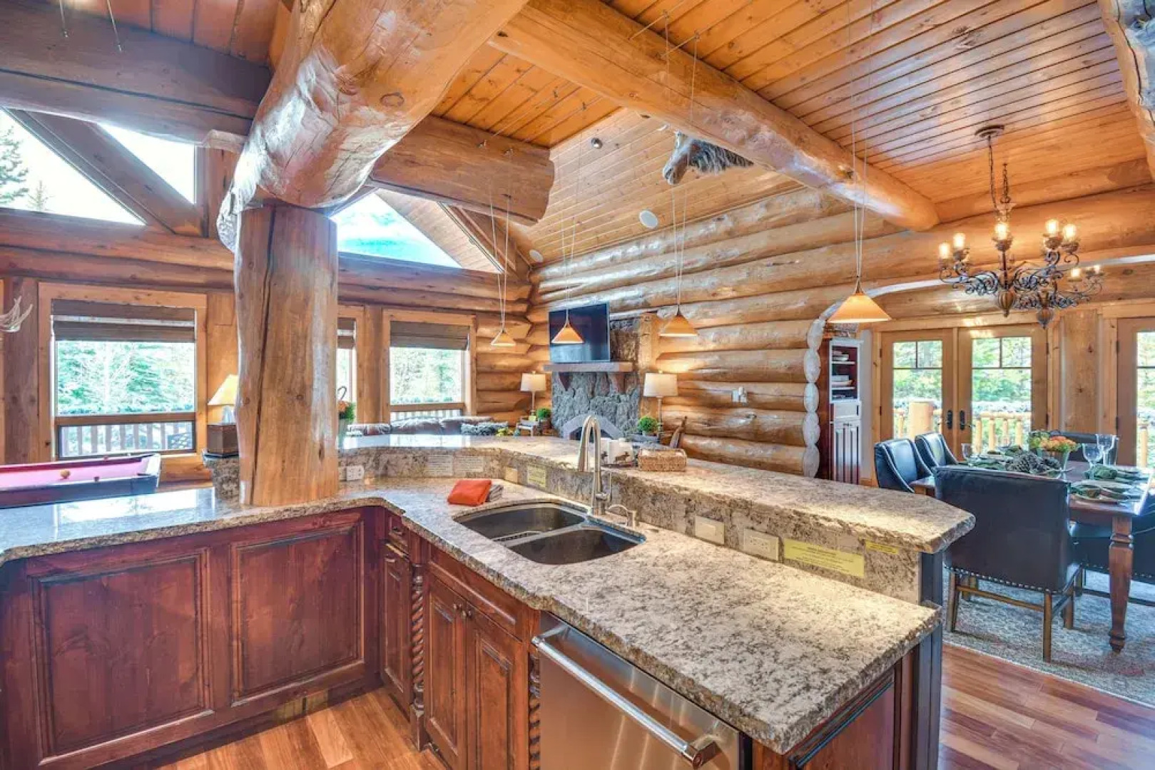 Sauna & Hot Tub: Mtn-view Retreat in Silverthorne!