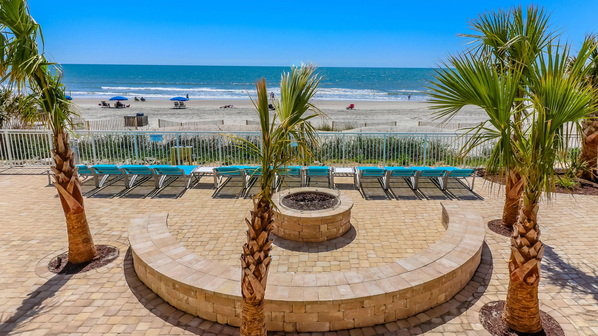 Holiday Inn Resort Oceanfront at Surfside Beach by IHG