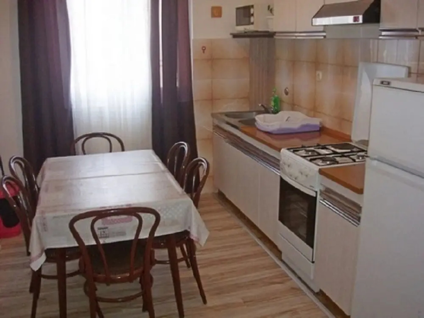 Mir - Free Parking - A5