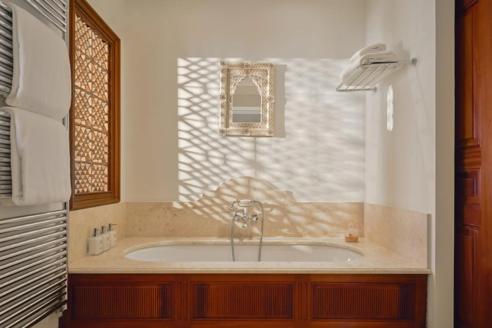 Airelles Pan Dei Palais