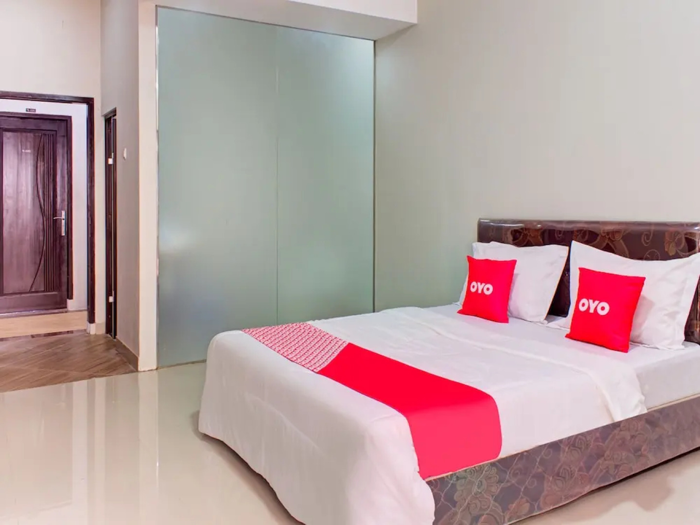 OYO 3394 Apm Residence Syariah