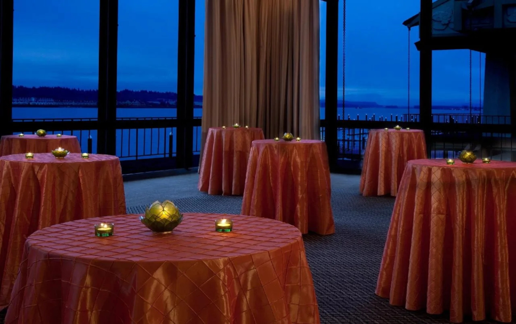 Holiday Inn Portland - Columbia Riverfront by IHG