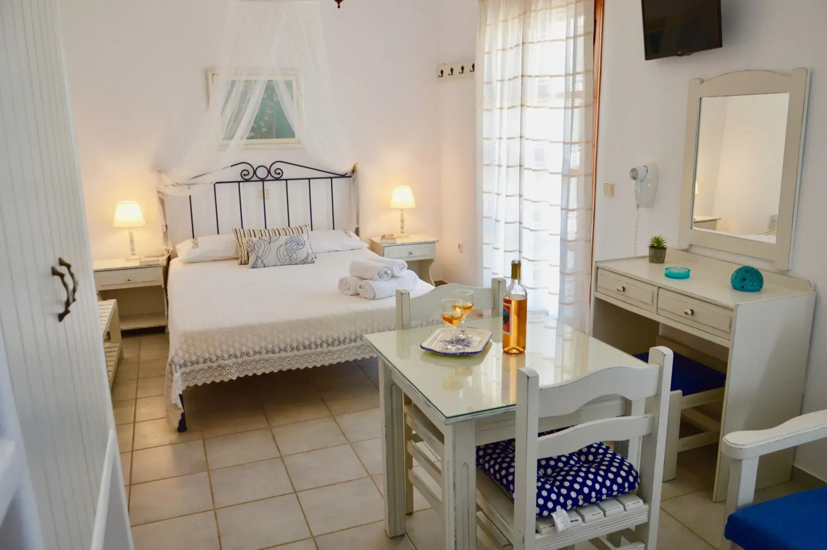 Zanneta Apartments and Suites