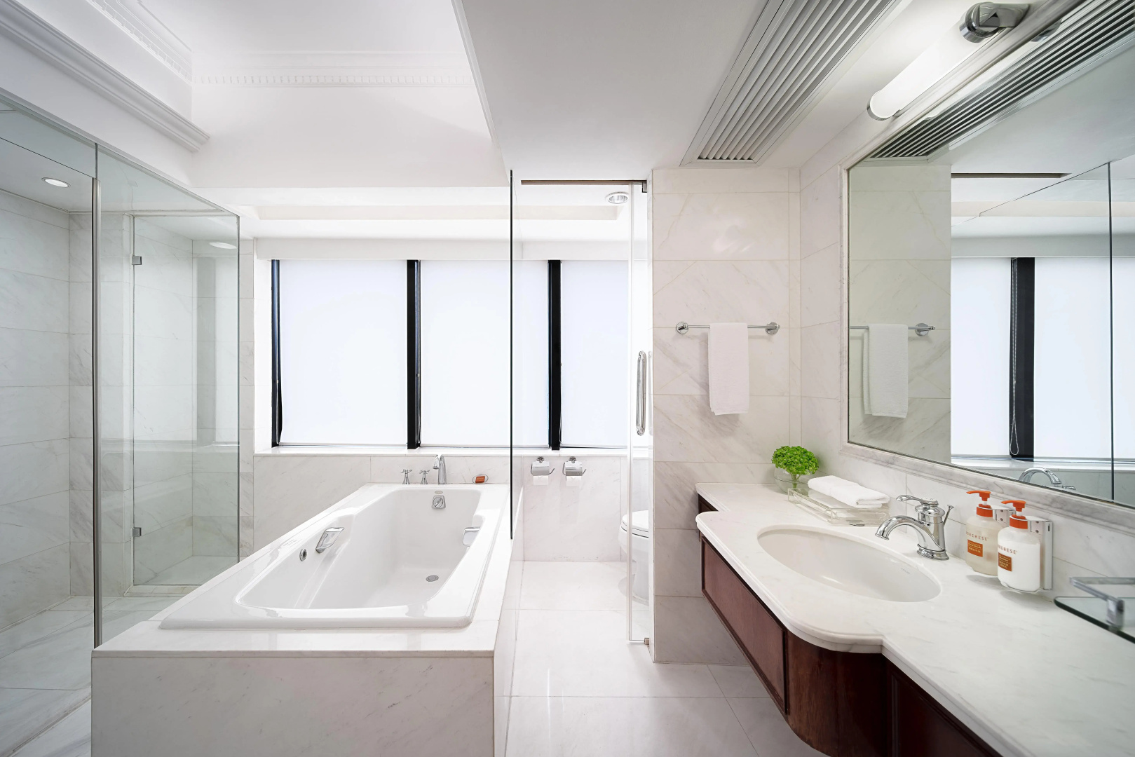 Crowne Plaza Hotel & Suites Landmark Shenzhen by IHG