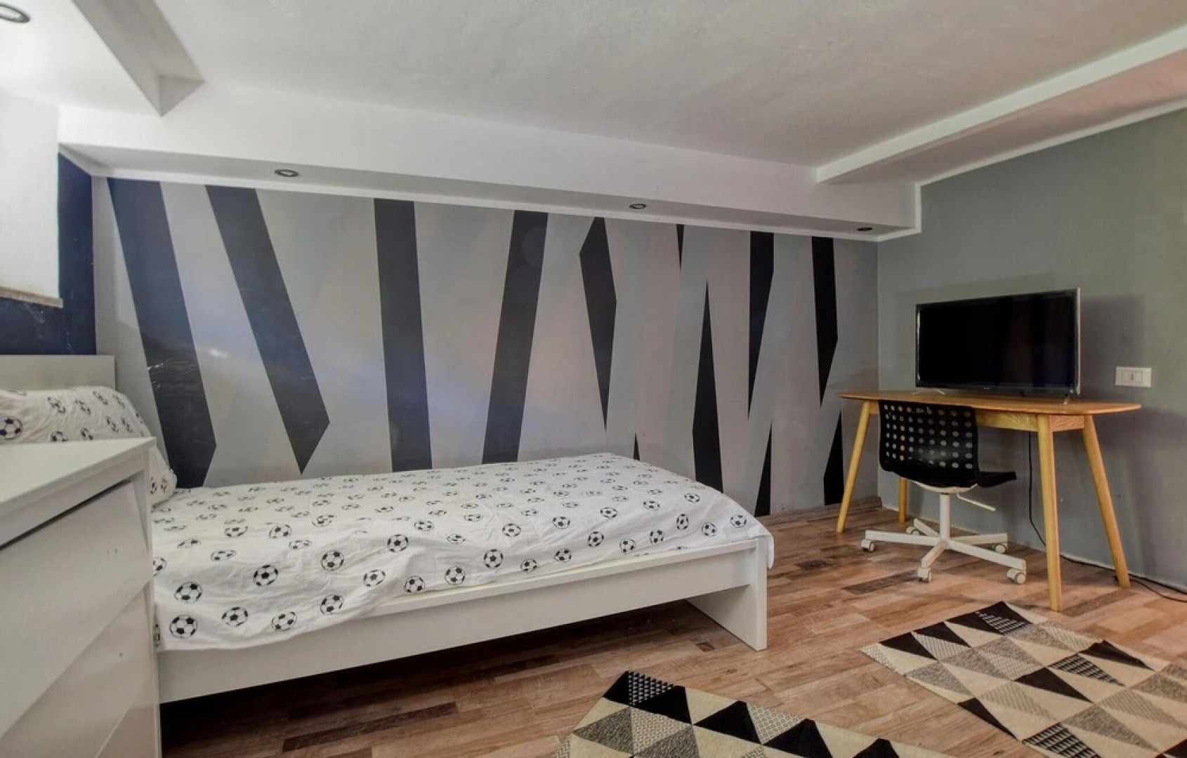 Amazing Apartment in Venturina Terme With Wifi and 2 Bedrooms