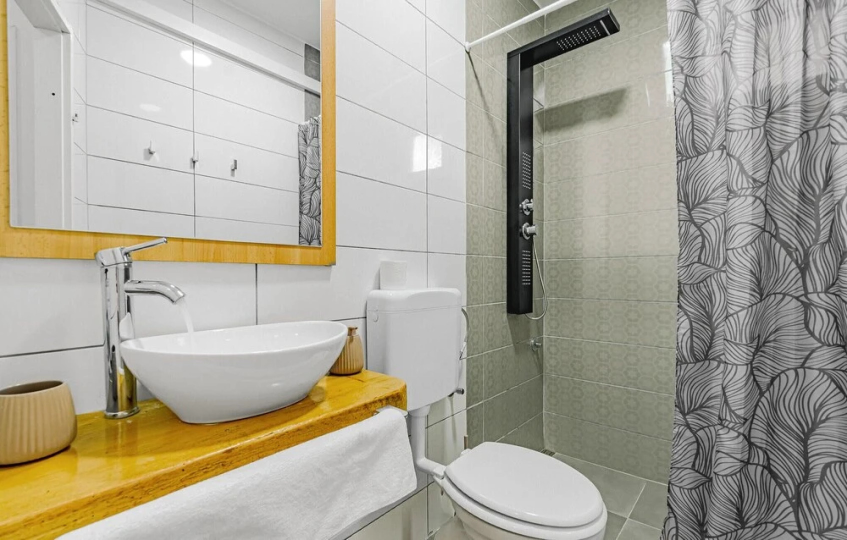 Beautiful Home in Korcula With Wifi and 4 Bedrooms