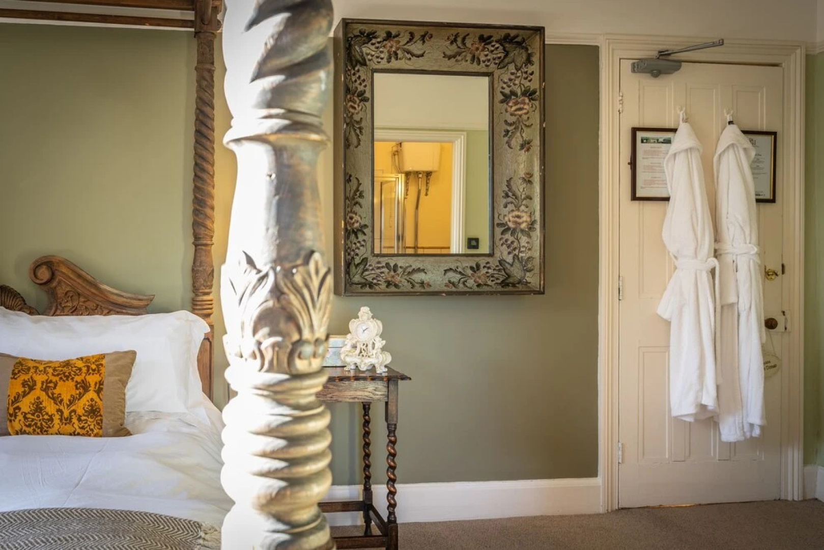 Pendragon Country House