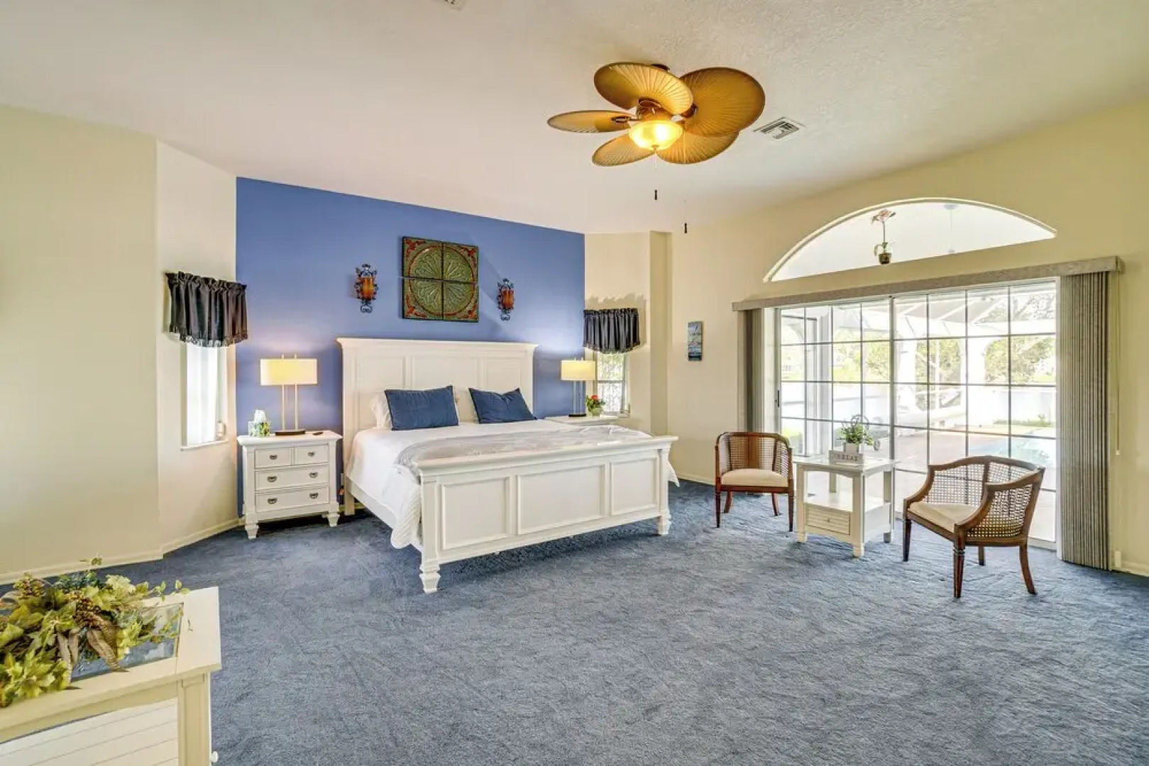 Poolside Bliss & Lake Fun: Florida Getaway!