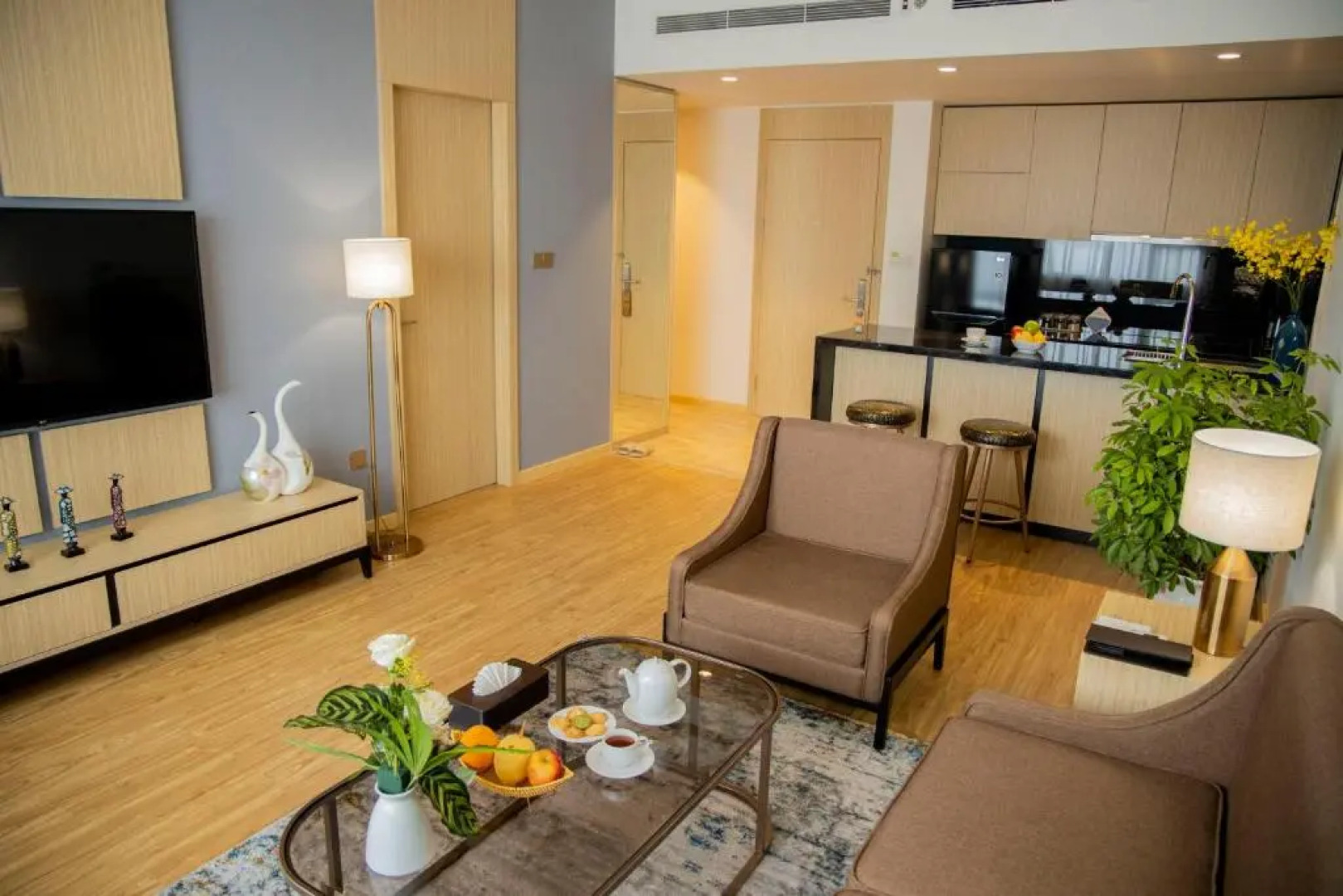 Pearl River Hotel & Apartment