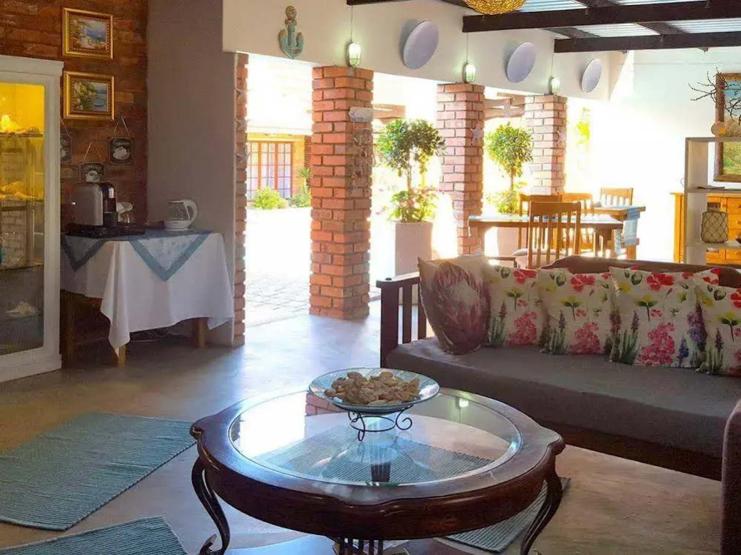 Pompano Guesthouse