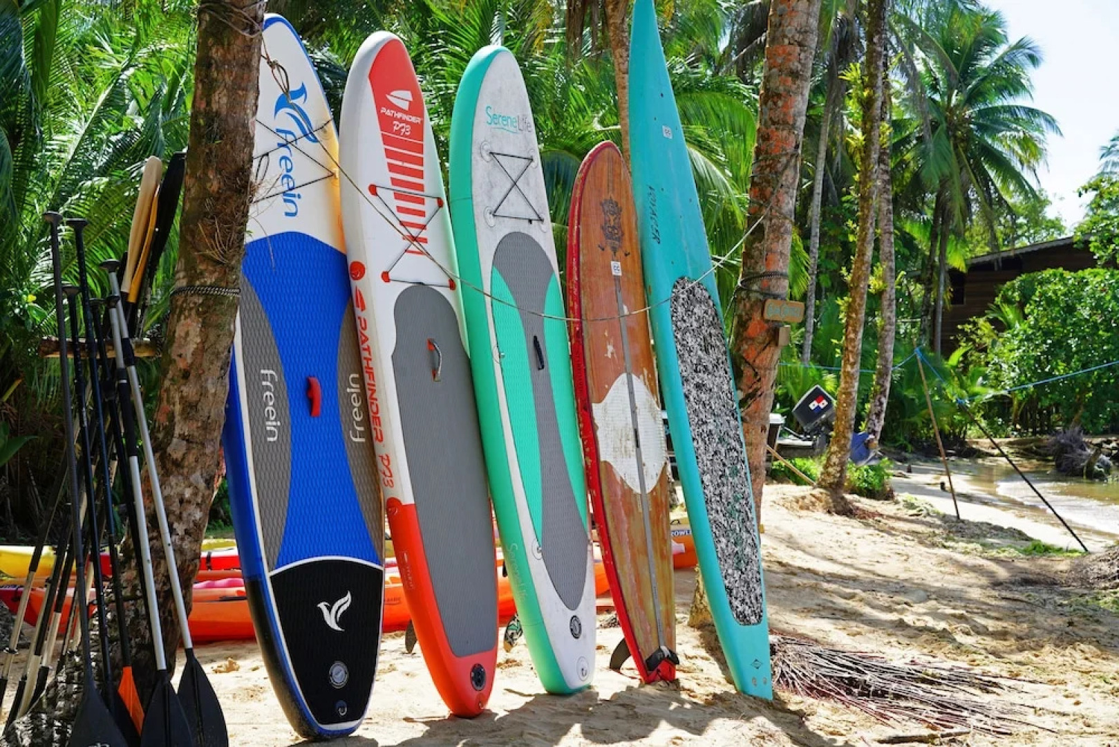 Casa Cayuco Eco-Adventure Lodge