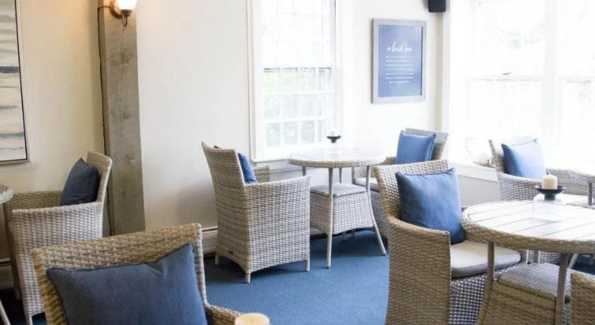 Allen Harbor Breeze Inn & Gardens