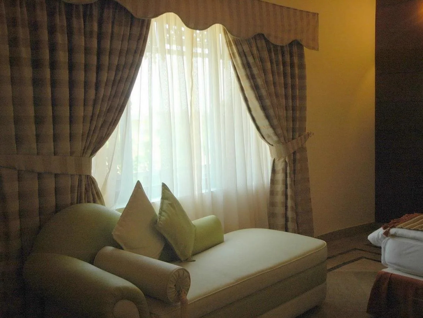 Rove Lodging - One Bed Apartment,Bahria Town