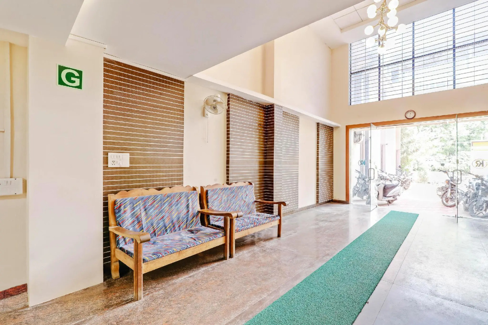 OYO 30567 Karthik Inn