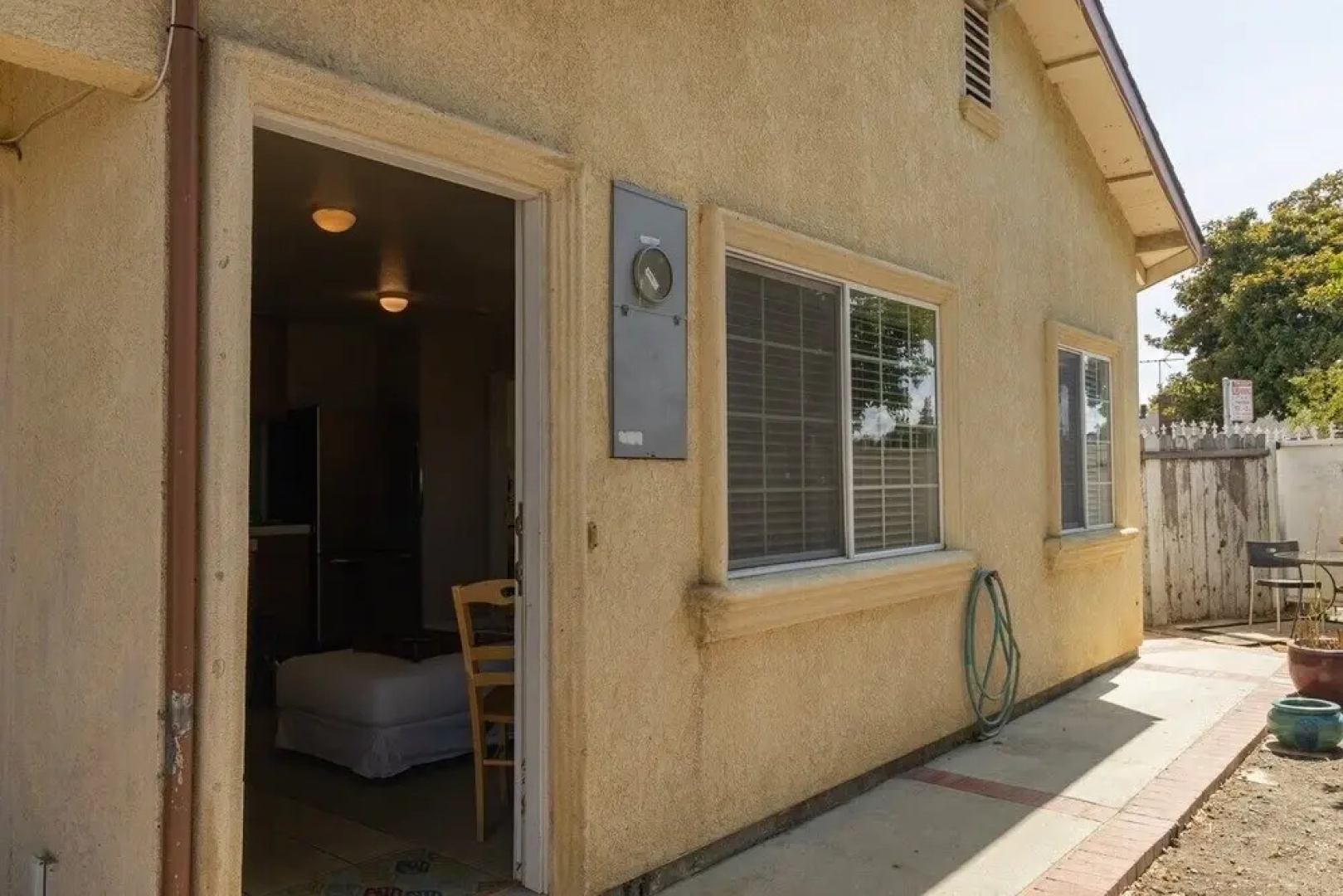 Cozy 2-bedroom in East Palo Alto