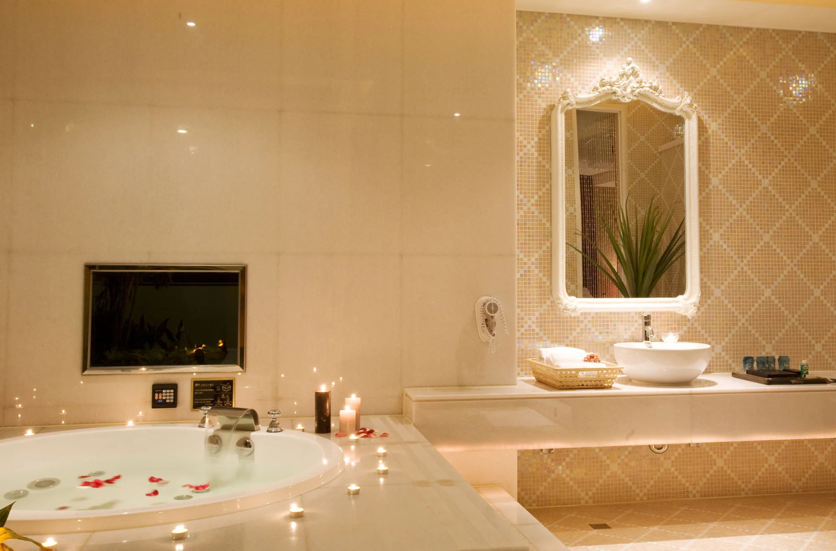 Yes Motel City Resort Paradise