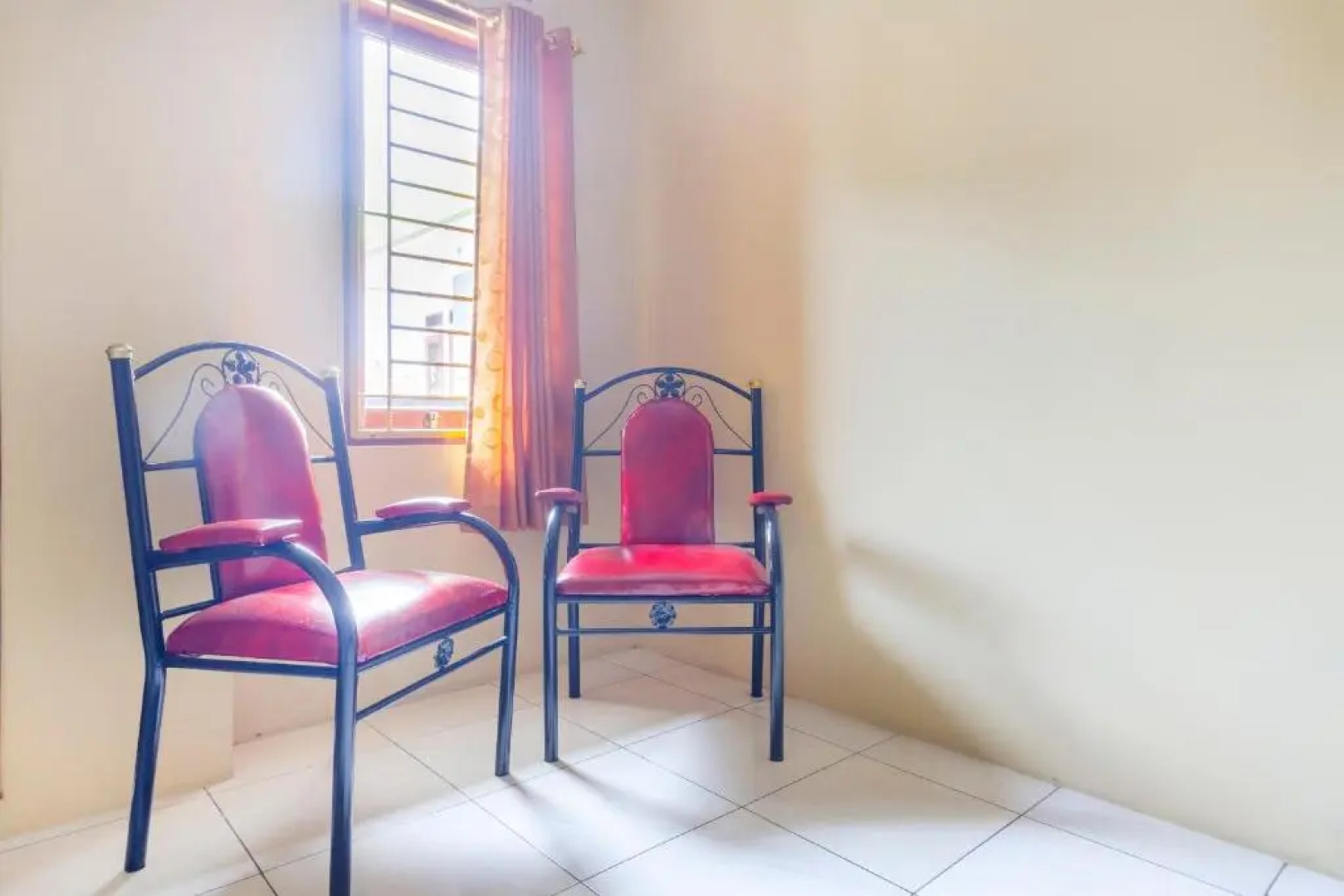 SPOT ON 2891 999 Guest House