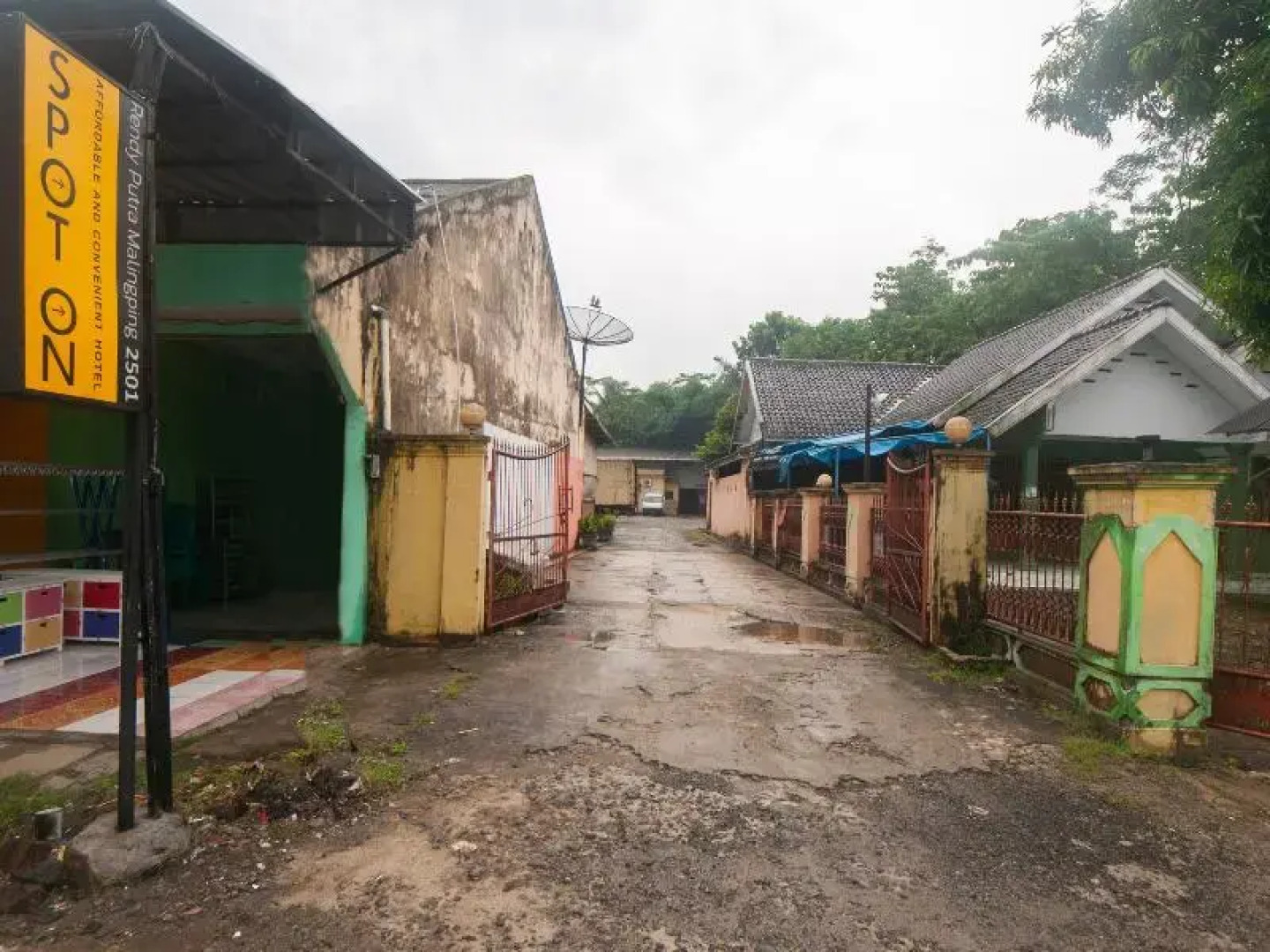 SPOT ON 2501 Rendy Putra Malingping