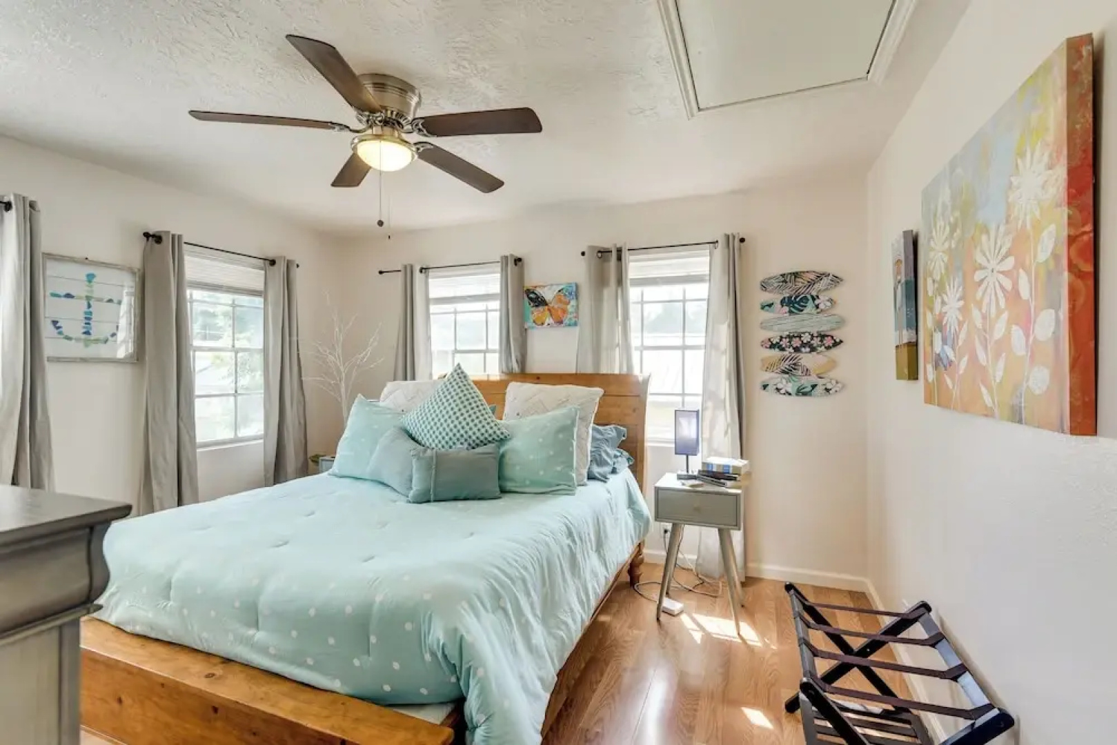 3 Mi to Boardwalk: Bacliff Apartment w/ Hot Tub