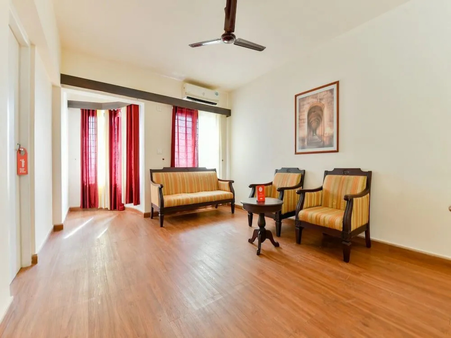 16663 Plaza Suites Hotel