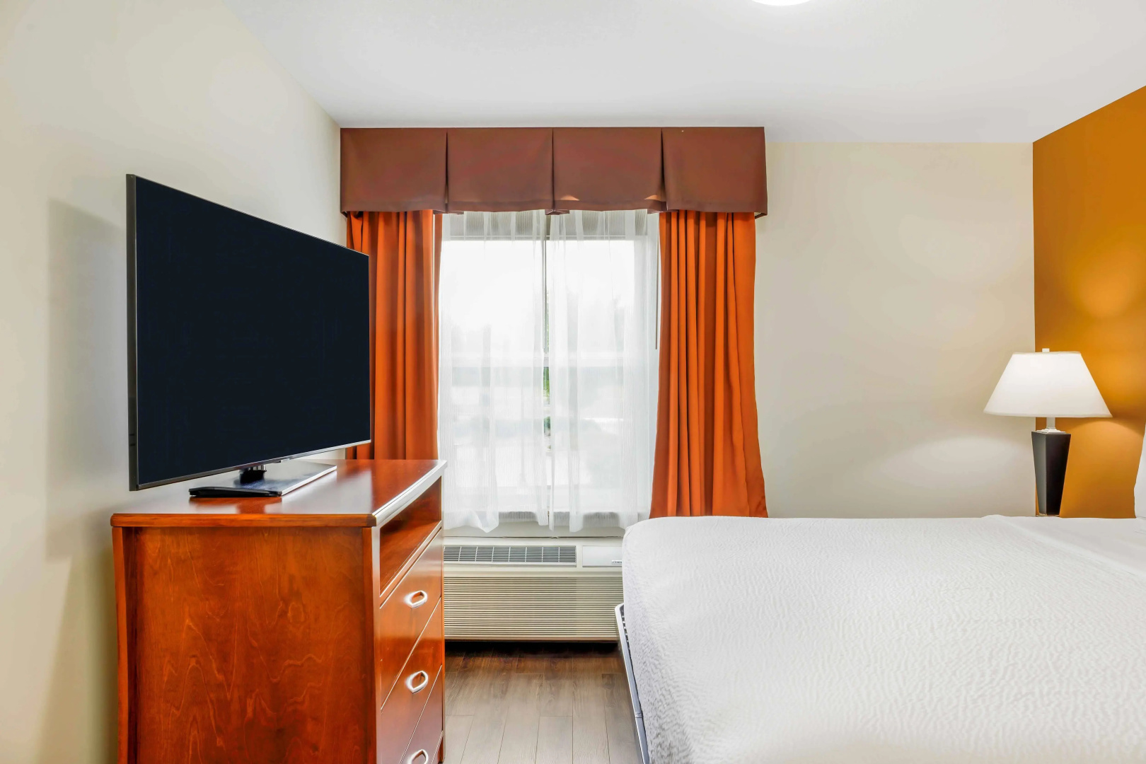 Days Inn & Suites by Wyndham Sherwood Park Edmonton