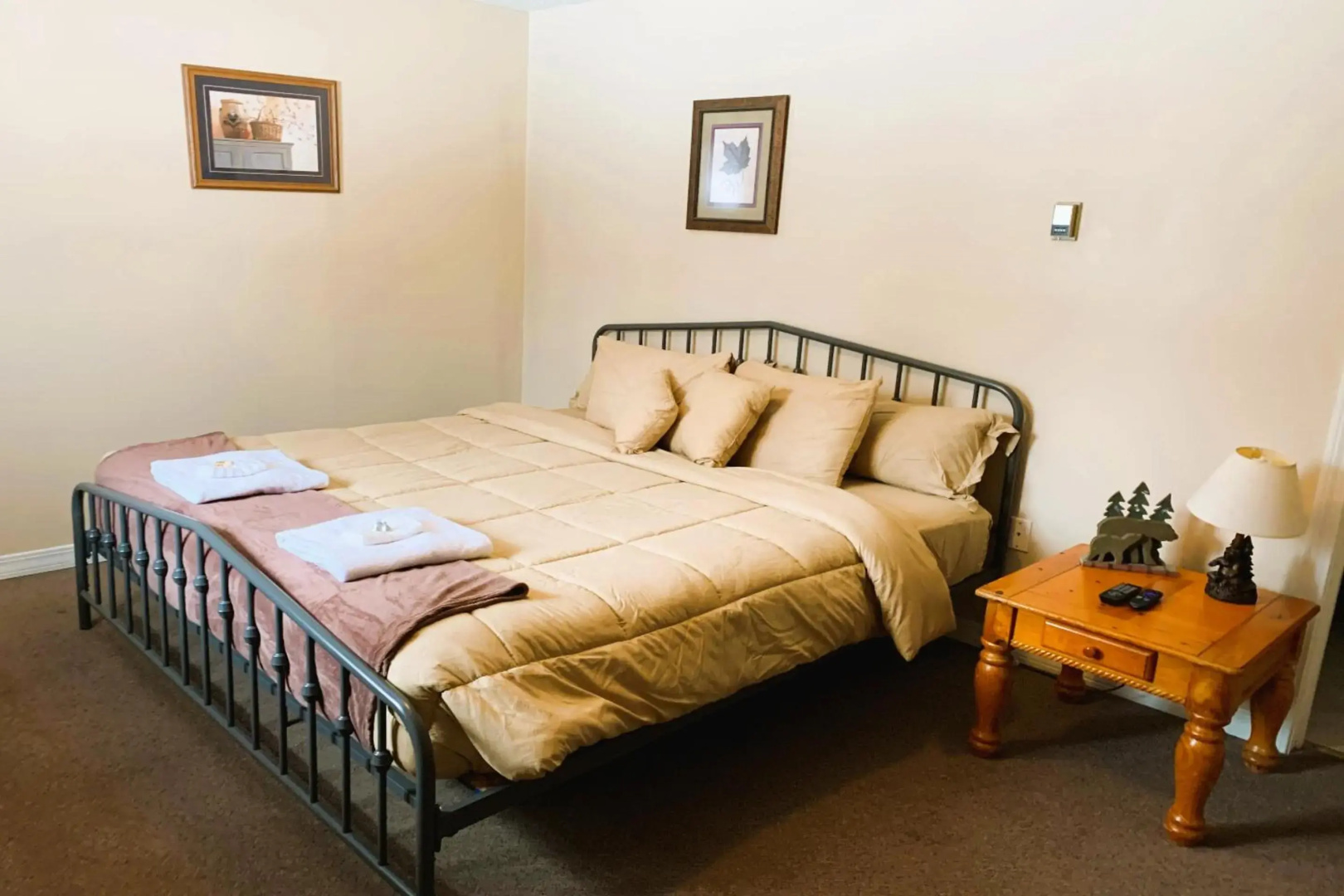Love Hotels St John River by OYO at Fort Kent ME
