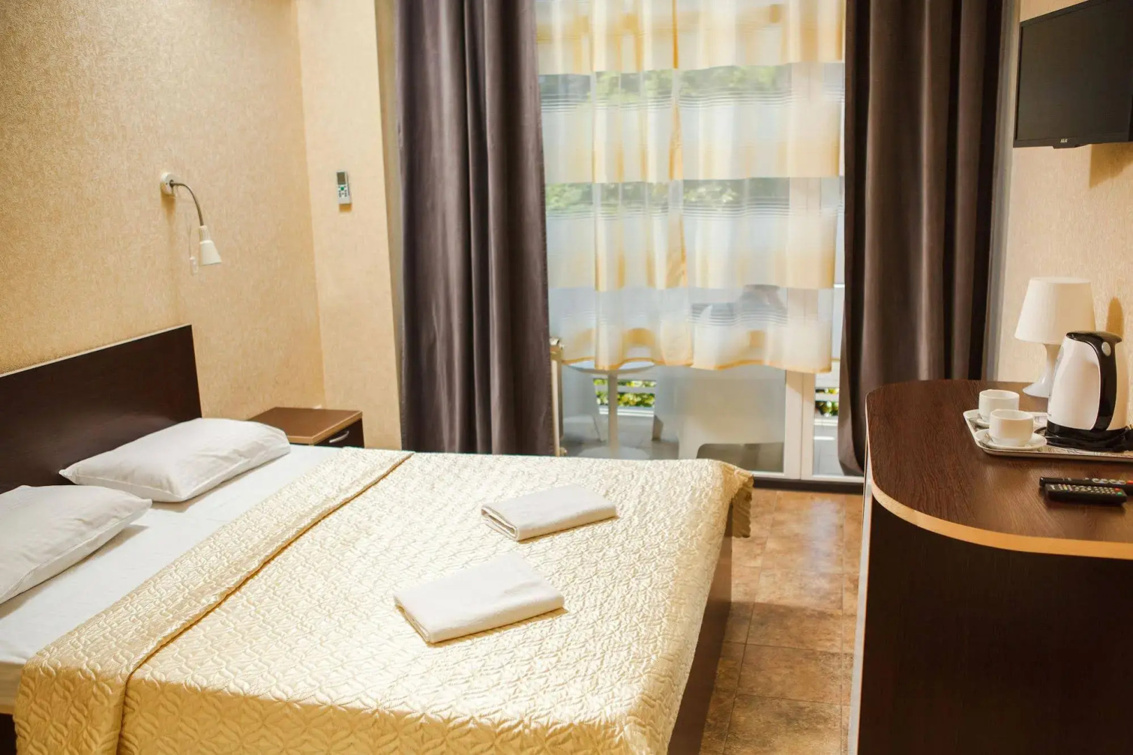 Отель Суббота