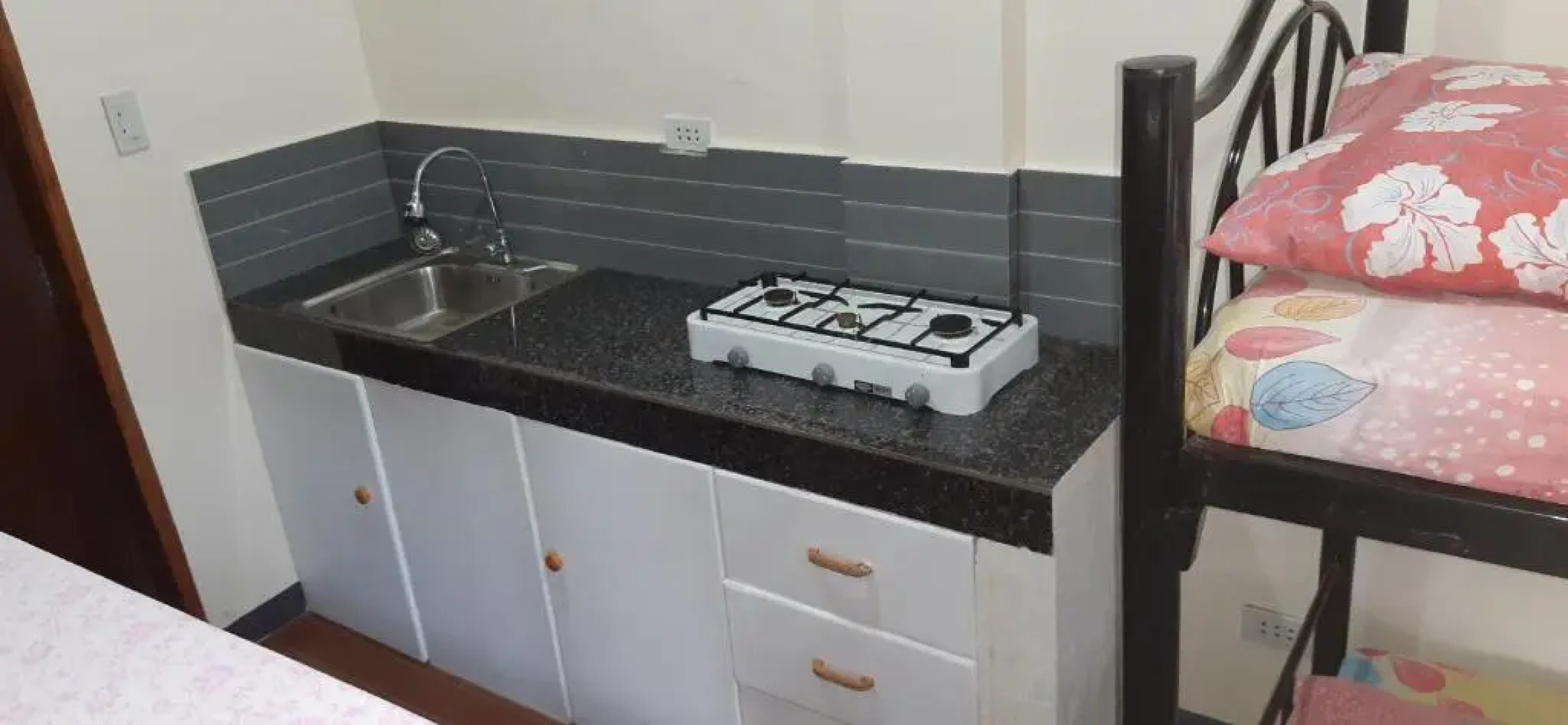 Screaming Gecko Hostel Air-Con