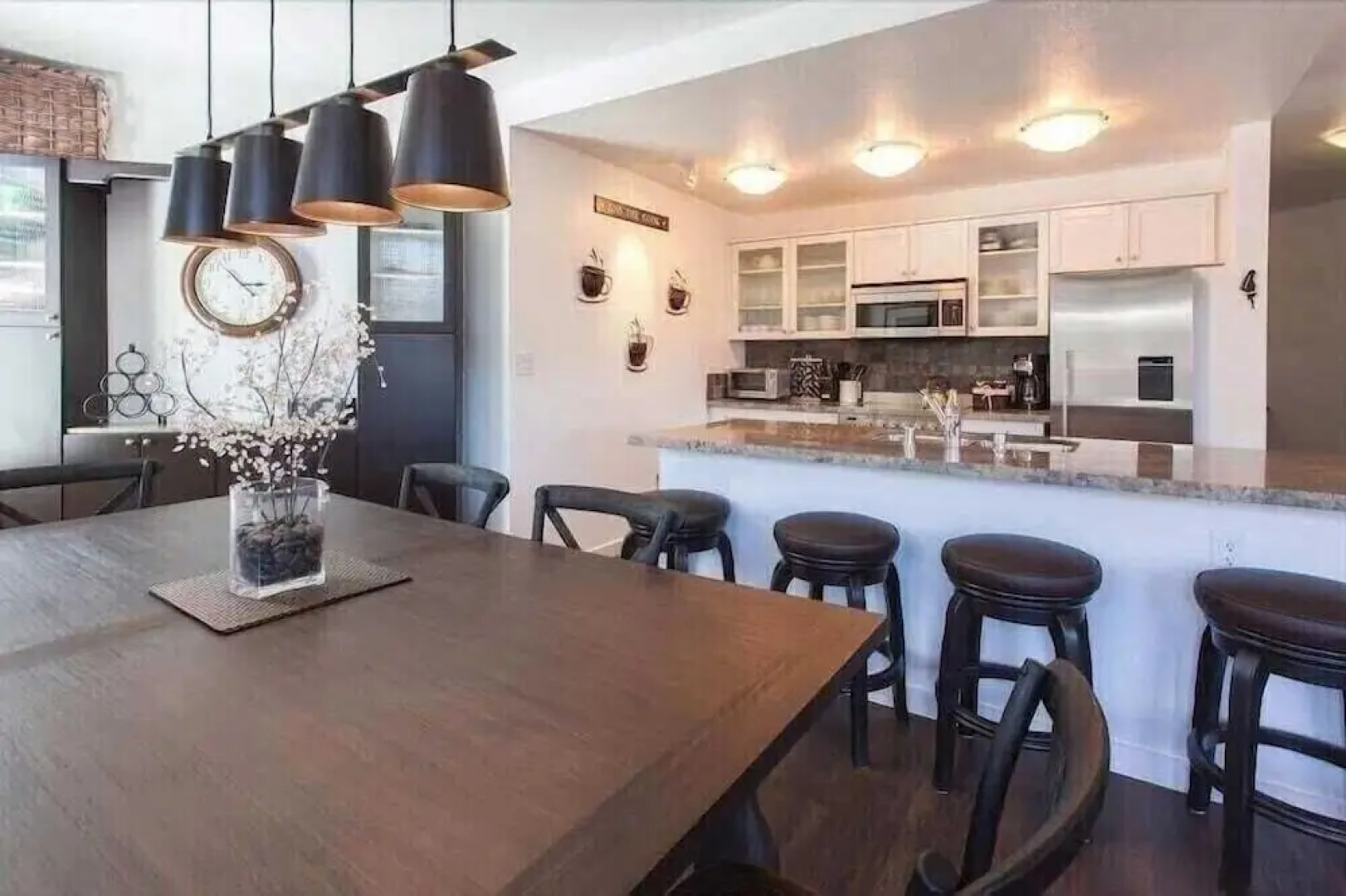 Village 2230 White Mountain Lodge