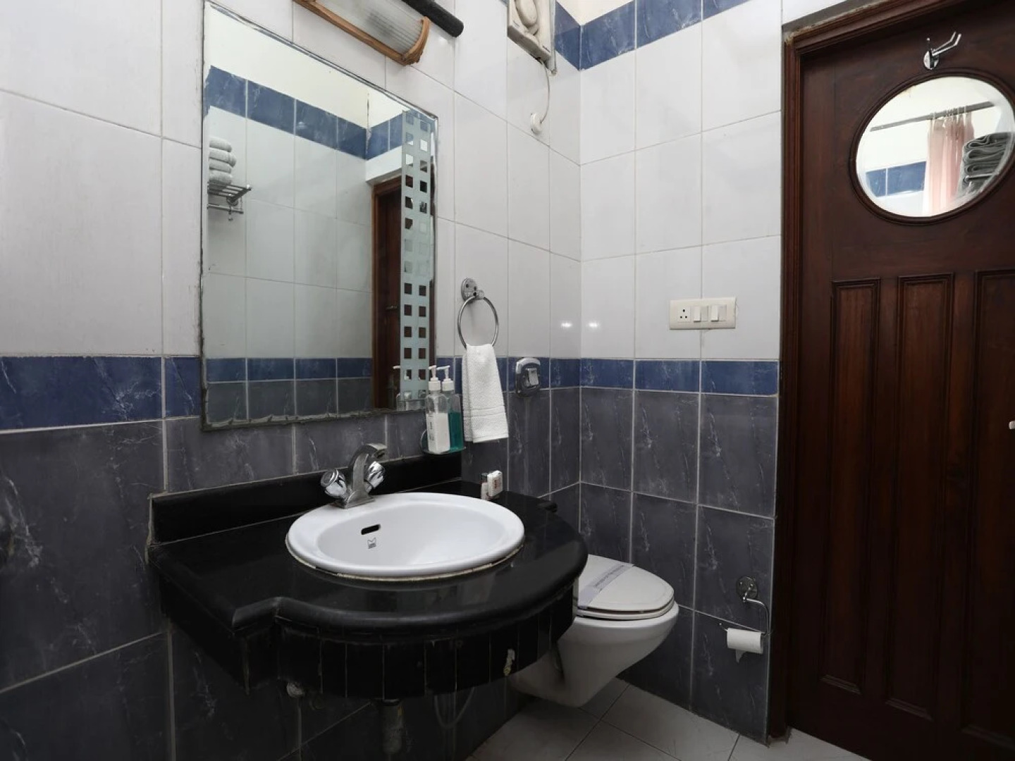 OYO 14574 Hotel Yadu Residency