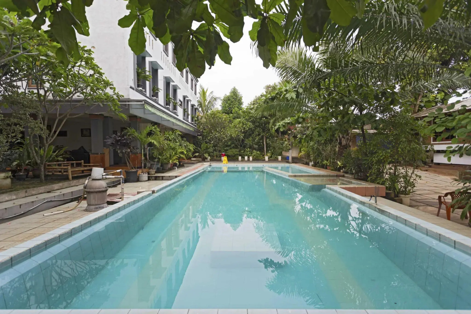 RedDoorz @ Tanah Baru Depok