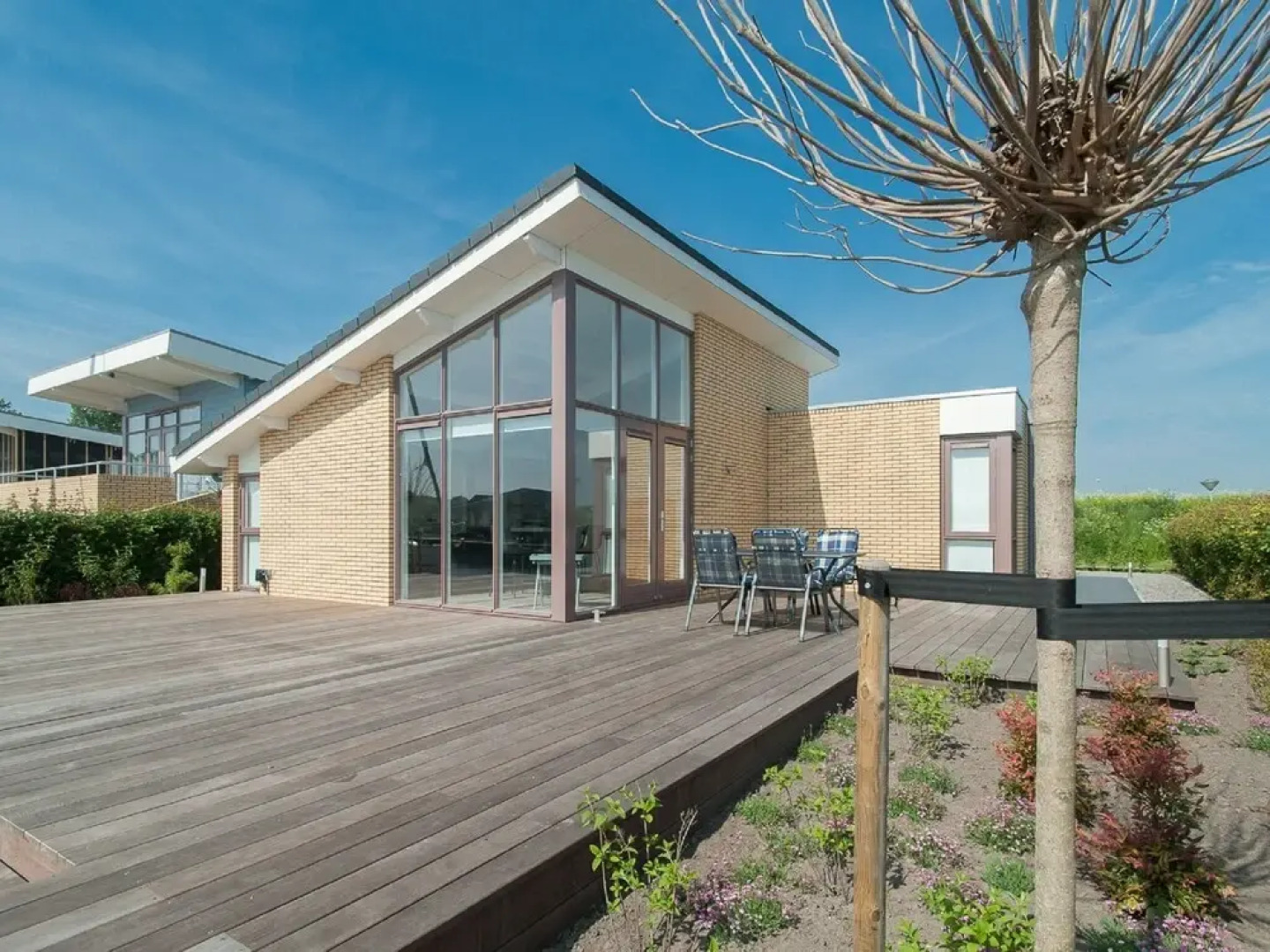 Comfortable House With a Private Jetty, in Lemmer
