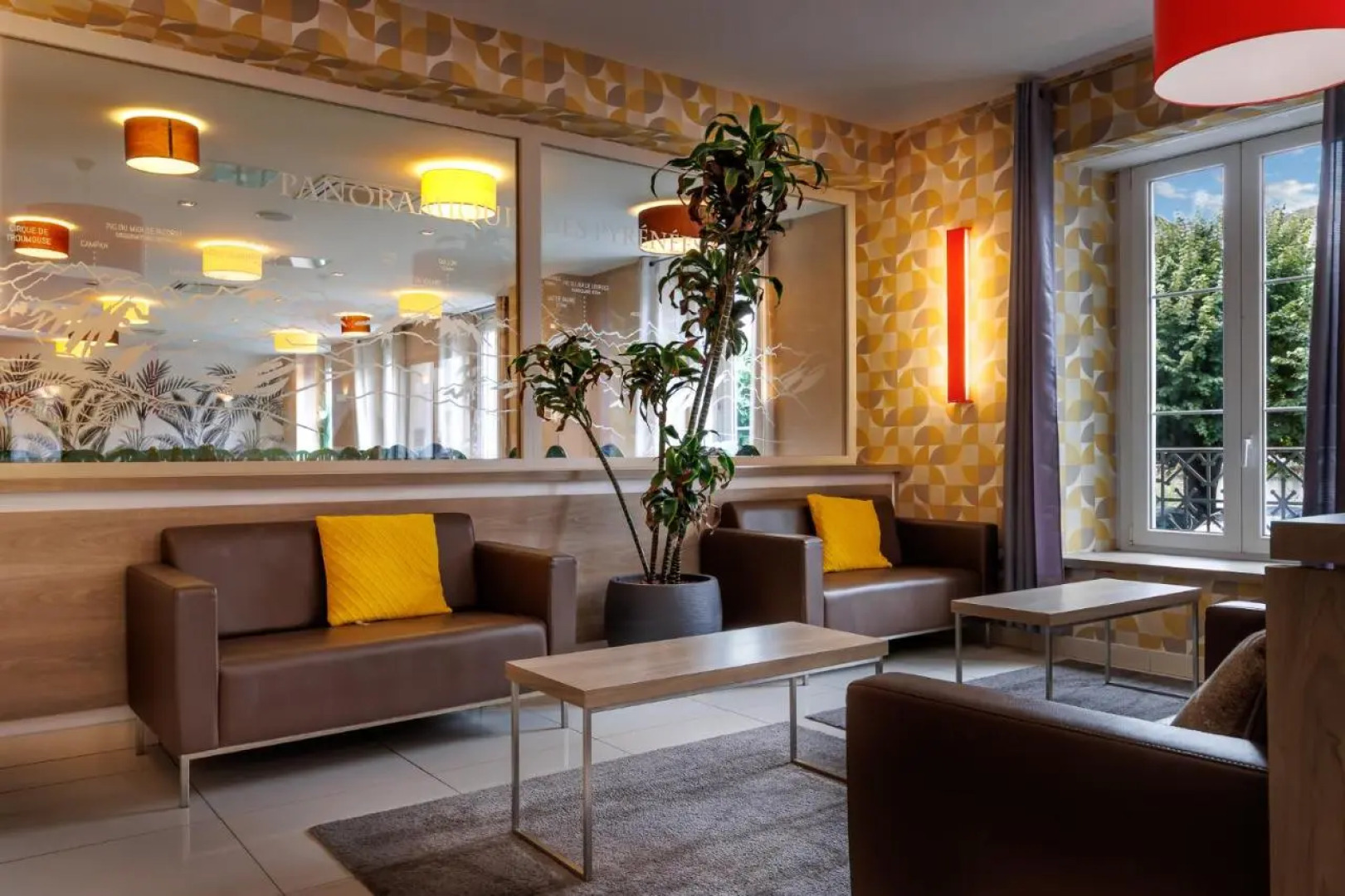 Hotel Saint Louis De France