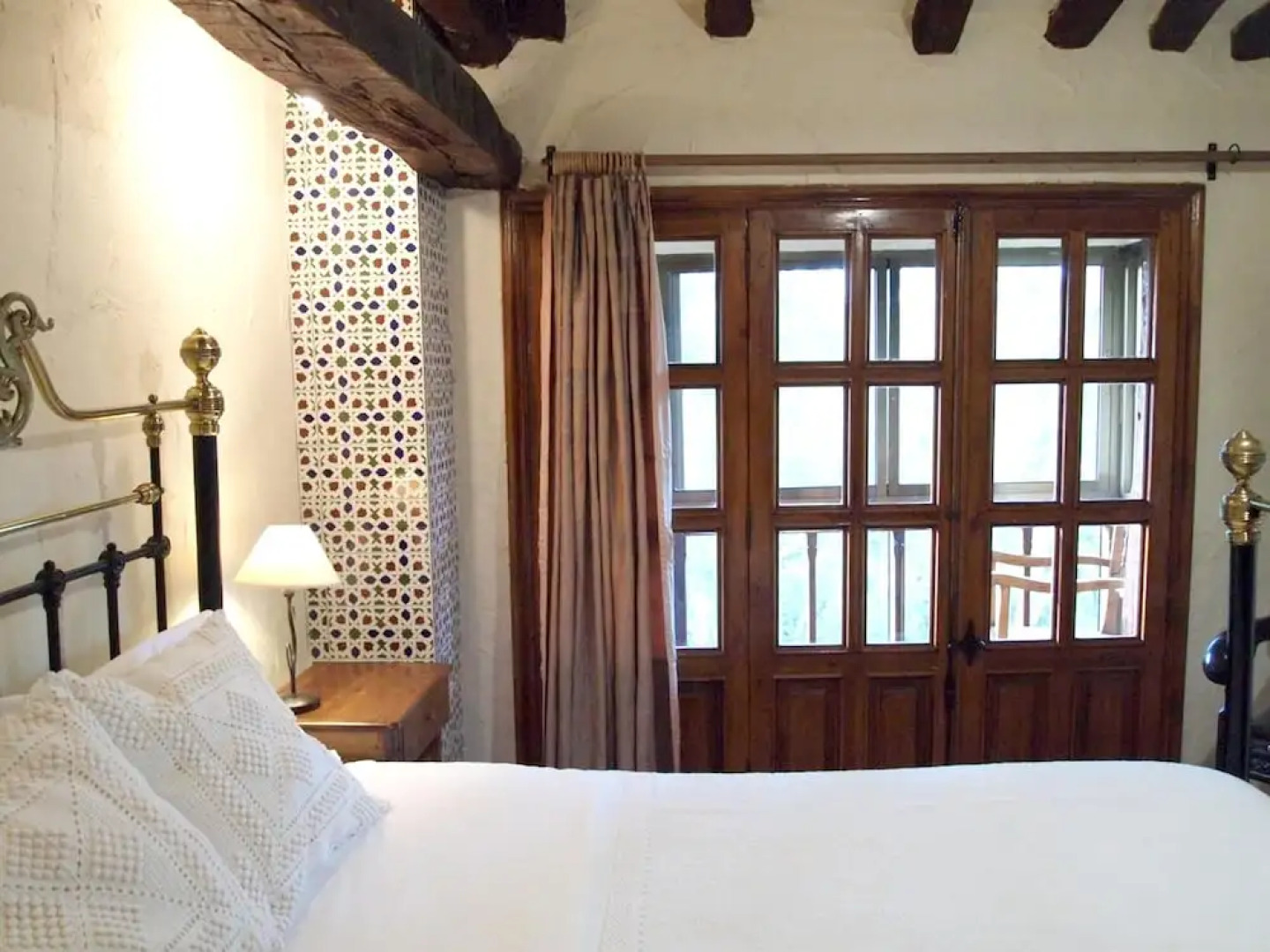 House With 4 Bedrooms in Villasur de Herreros, With Wonderful Lake View, Furnished Garden and Wifi