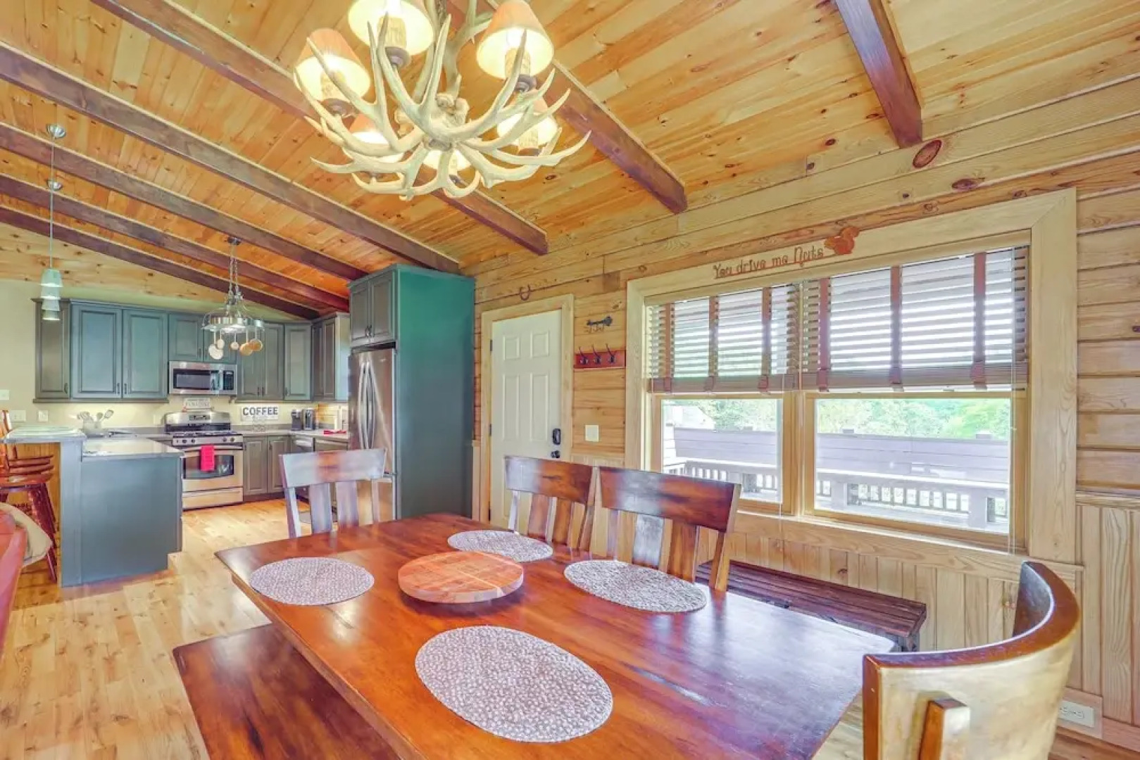 4 Mi to Grandfather Mountain: Cabin in Newland!