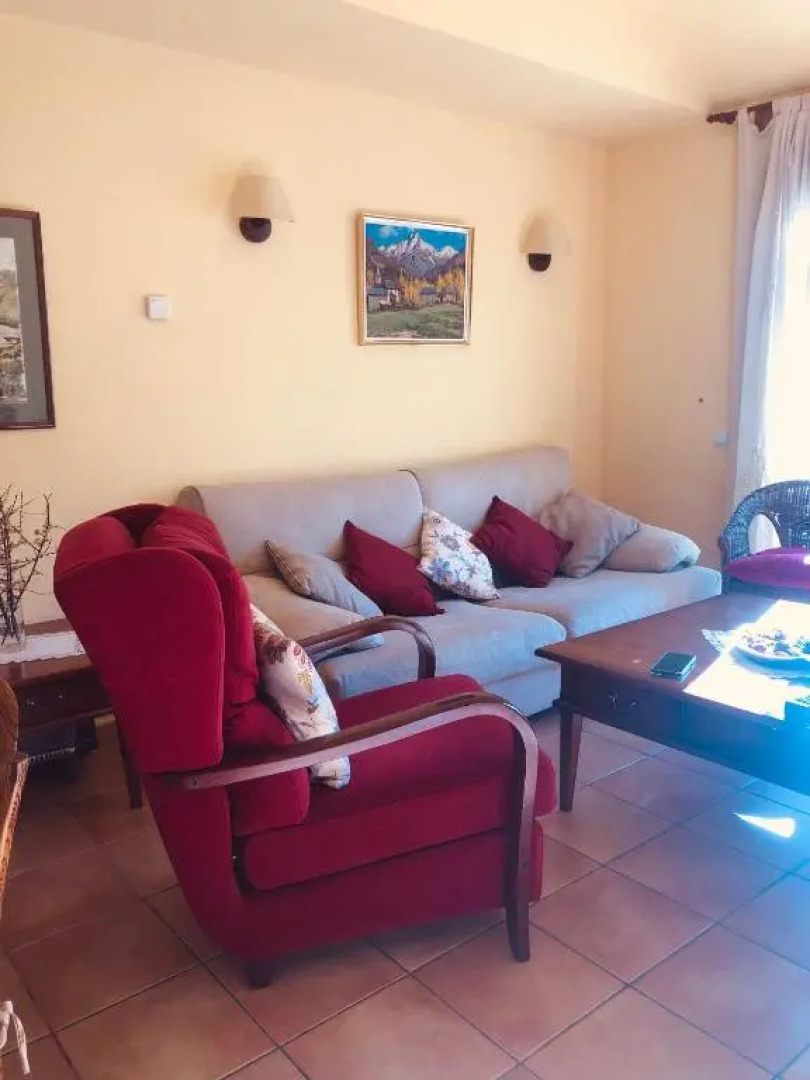 Familiar apartament situat Ainet de Cardós