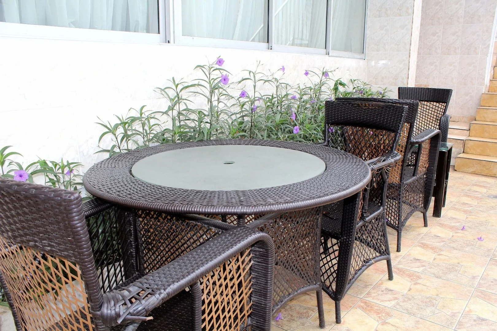 Springpark Yaad Hotel