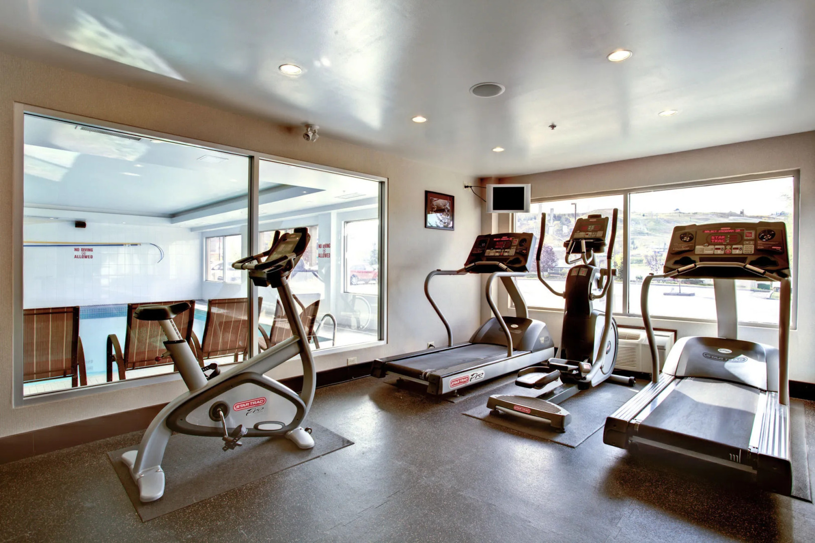 Sandman Hotels & Suites Calgary West